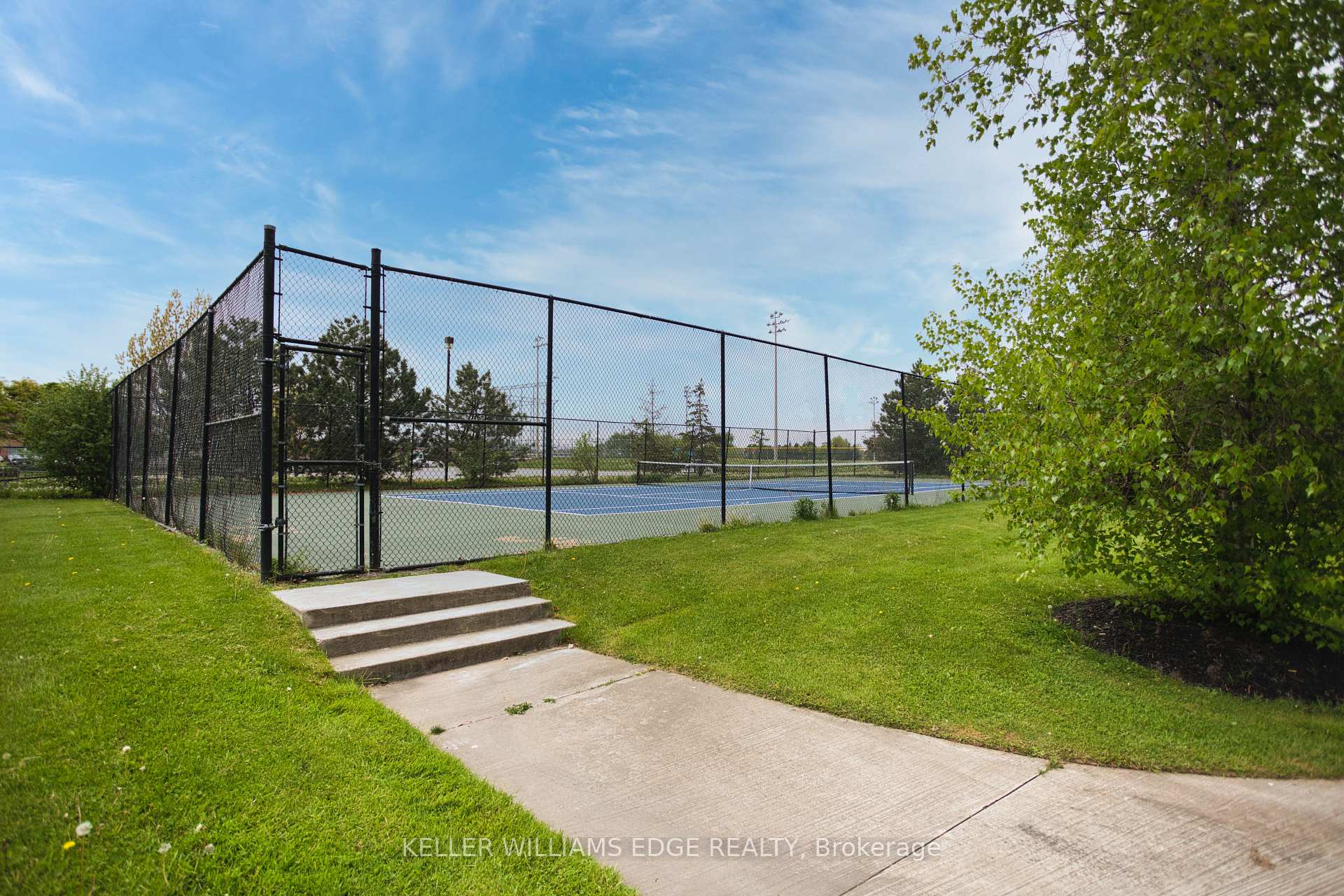 1 Bedroom Condo at 2585 Erin Centre,  Mississauga For sale