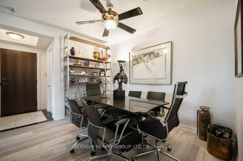 2 Bedrooms Condo at 18 William Carson, Toronto For sale