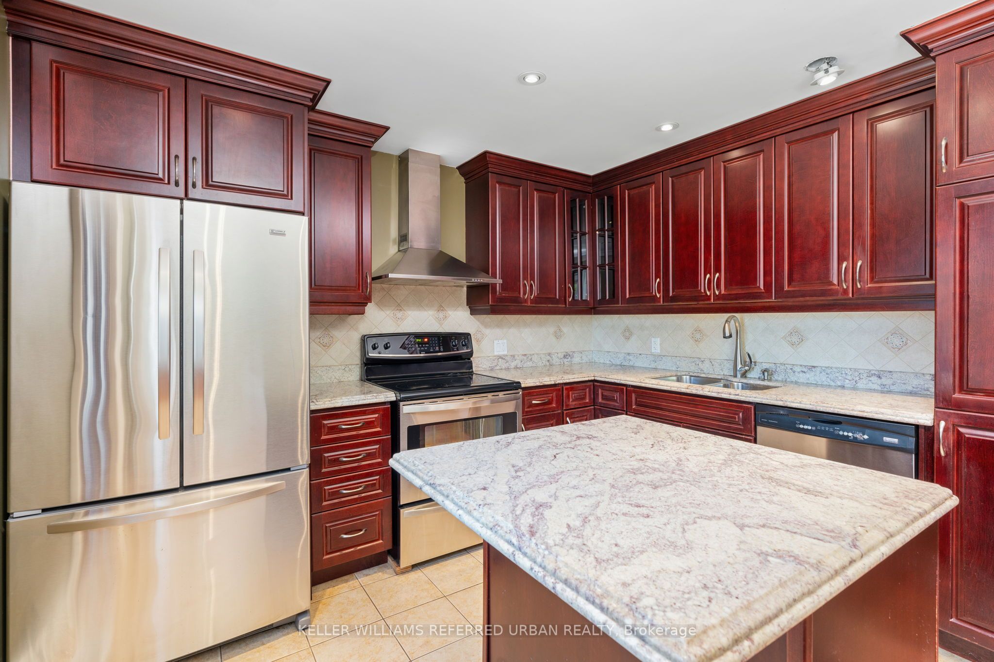 710 Pharmacy Avenue