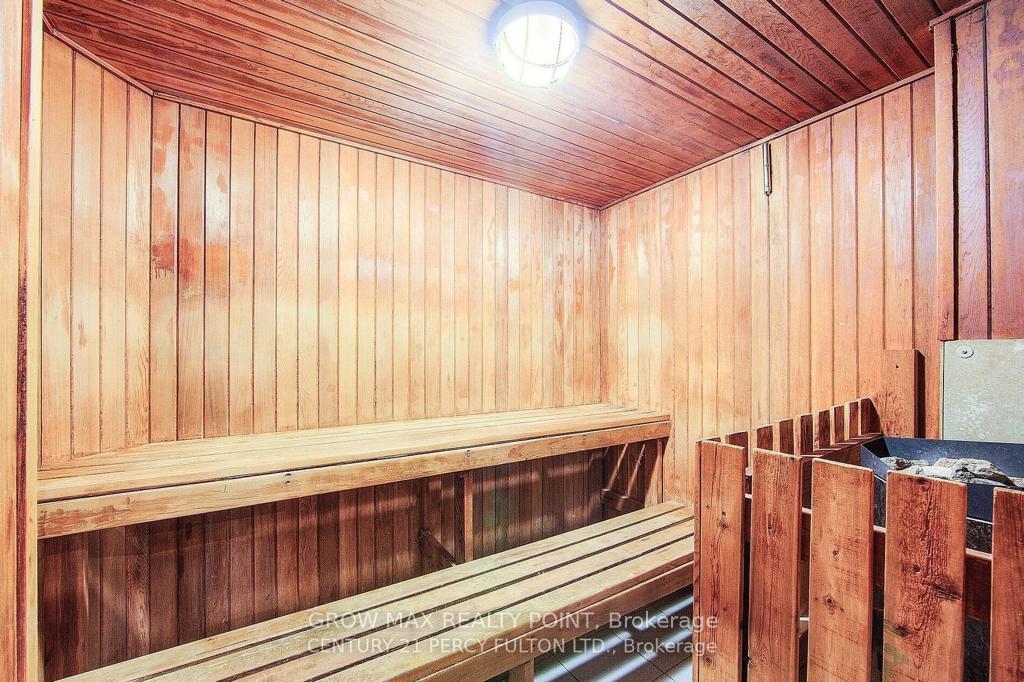 2 Bedrooms Condo at 410 Mclevin,  Toronto For sale