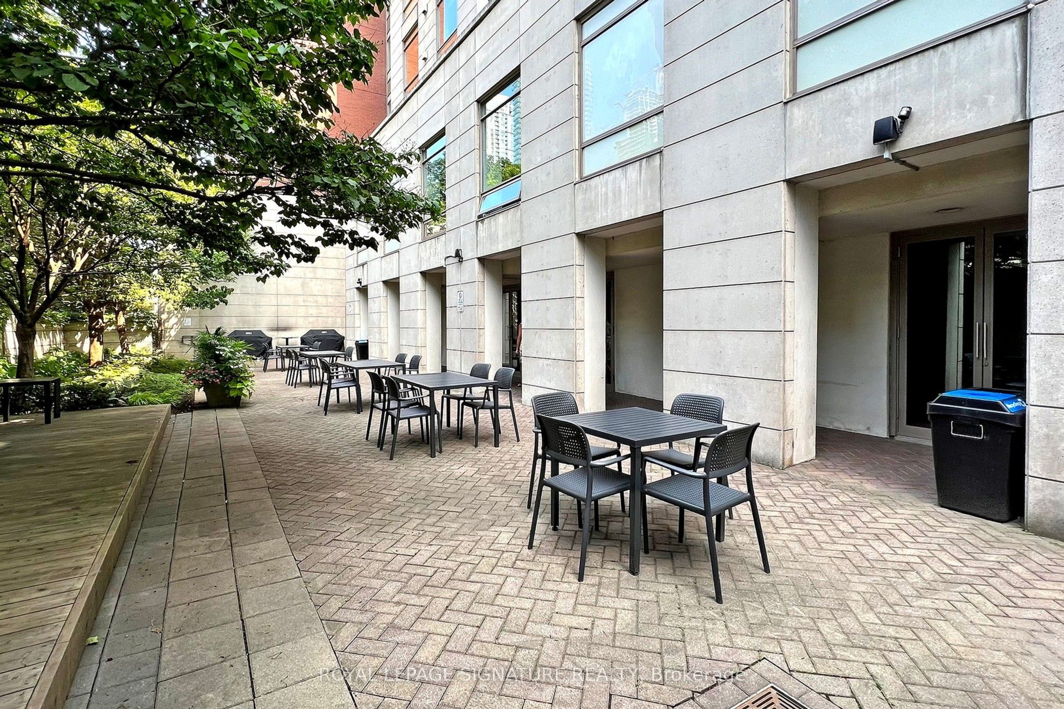 500 Queens Quay W, #102E Upper