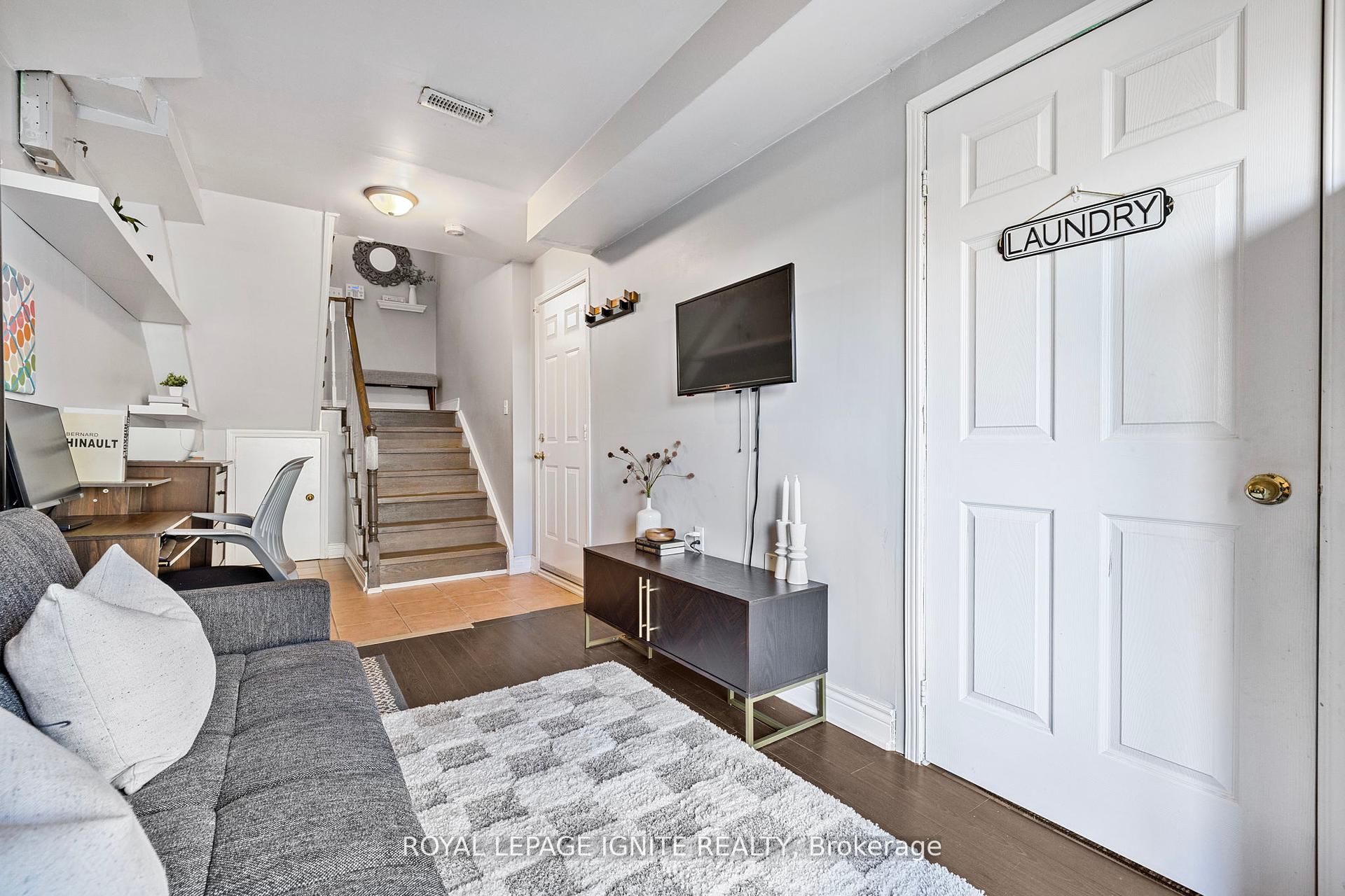 12 Eli Shackleton Court