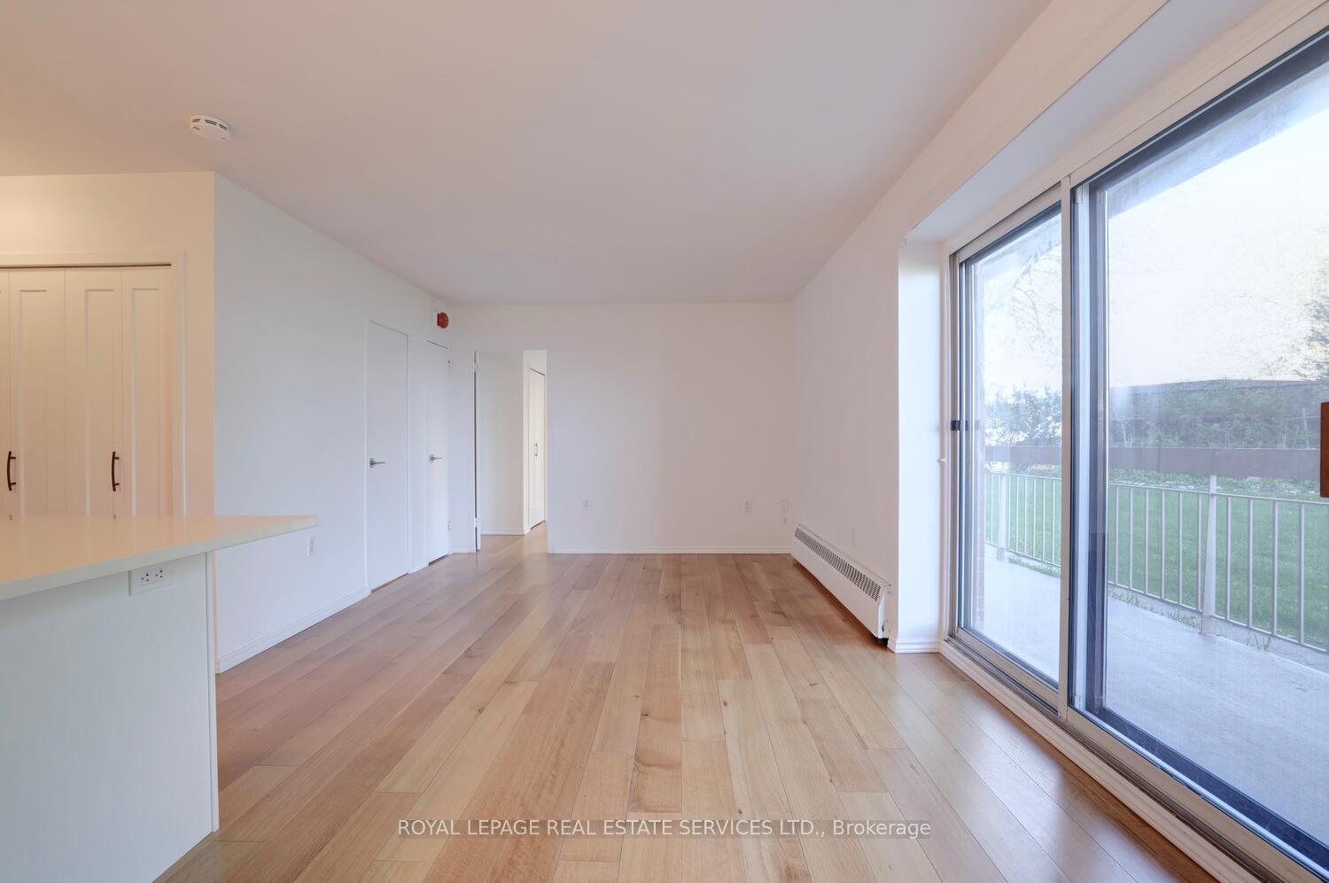 1 Bedroom Co-op at 41 Lake Shore, Toronto For sale