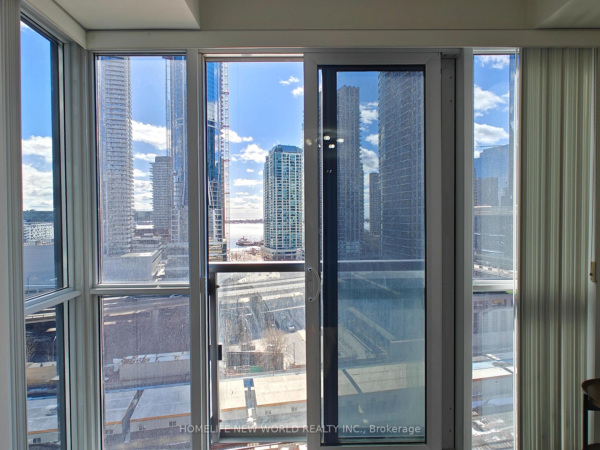2 Bedrooms Condo at 1 The Esplanade, Toronto For sale