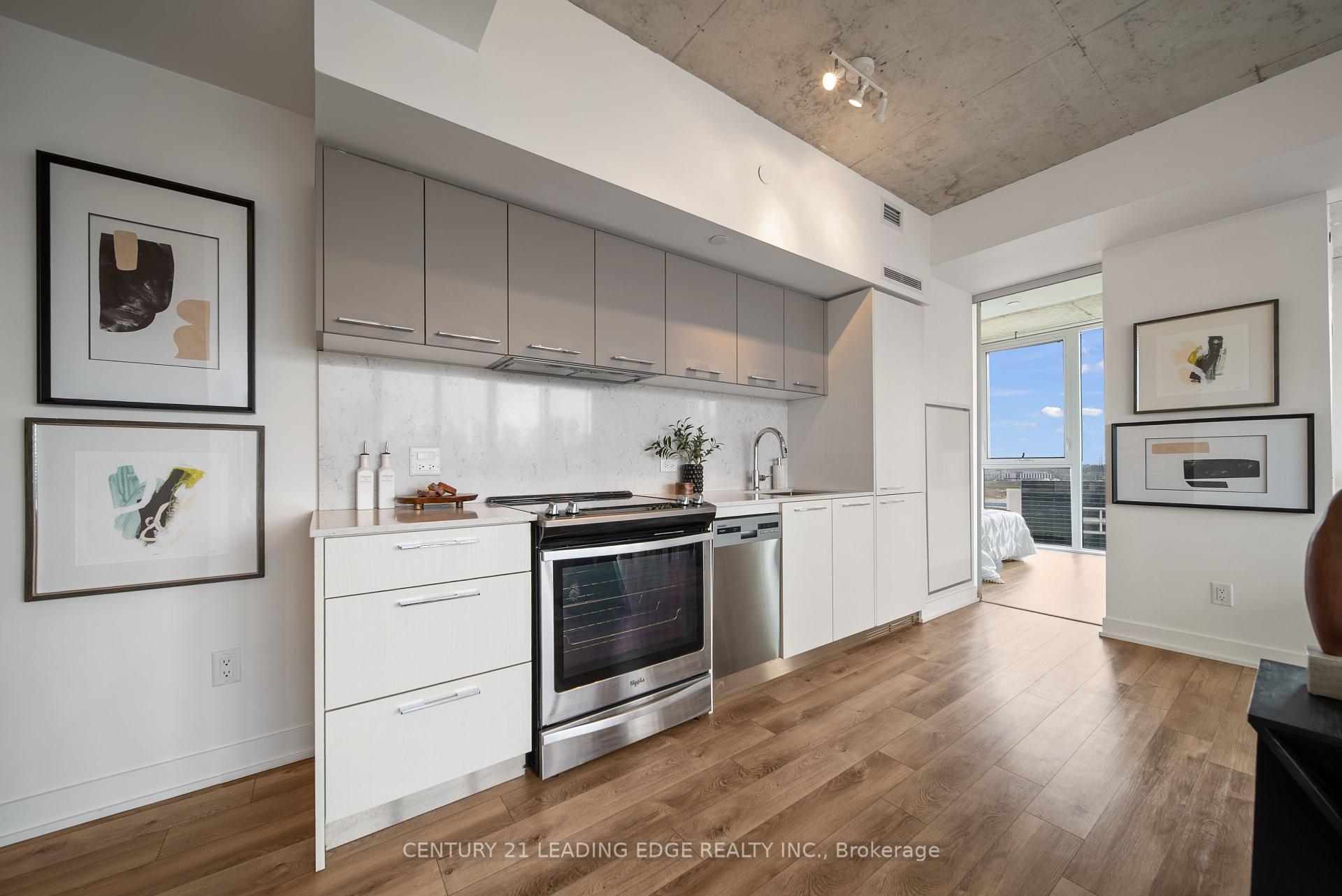 3 Bedrooms Condo at 15 BASEBALL, Toronto For sale