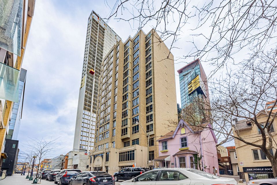 40 Scollard Street