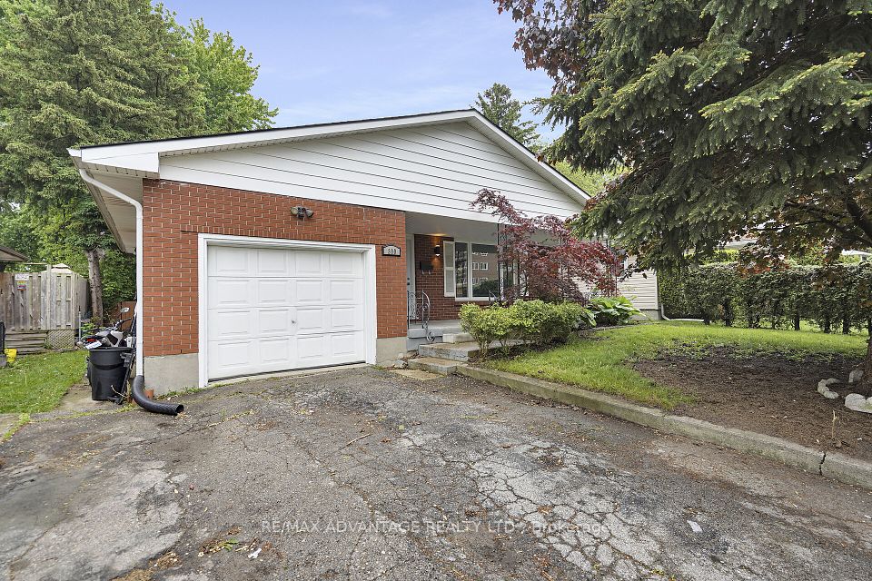 300 Briarhill
