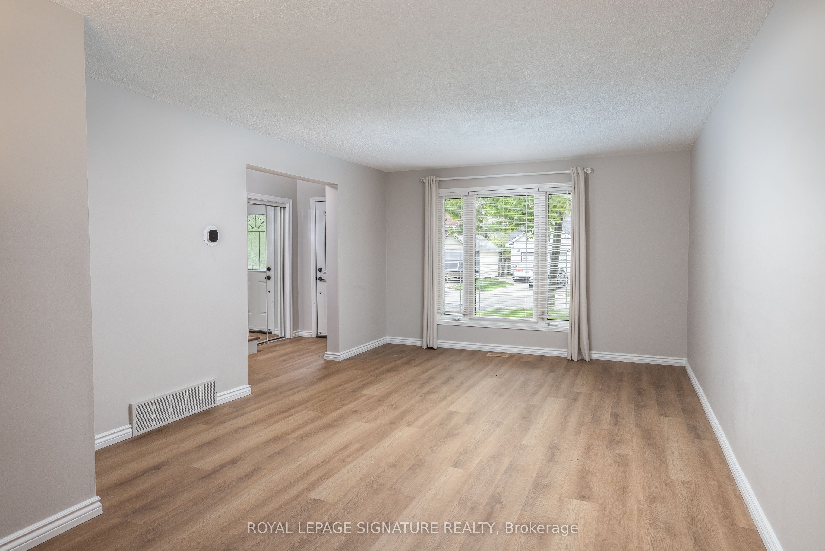 48 Jerman Street, #8