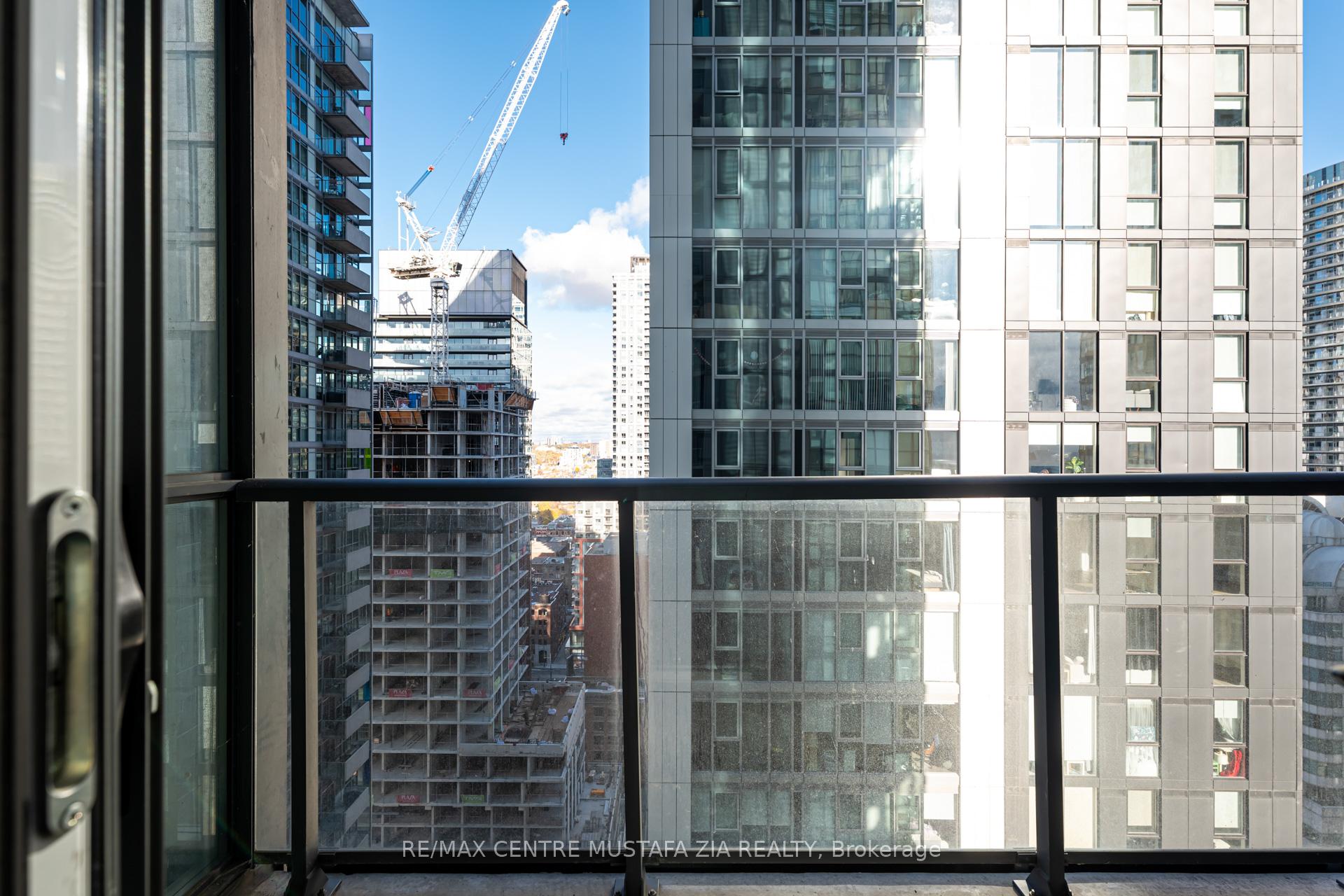2 Bedrooms Condo at 88 Blue Jays, Toronto For sale