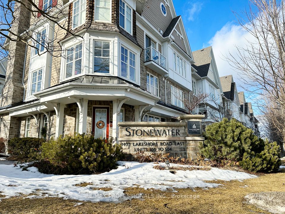 1437 Lakeshore