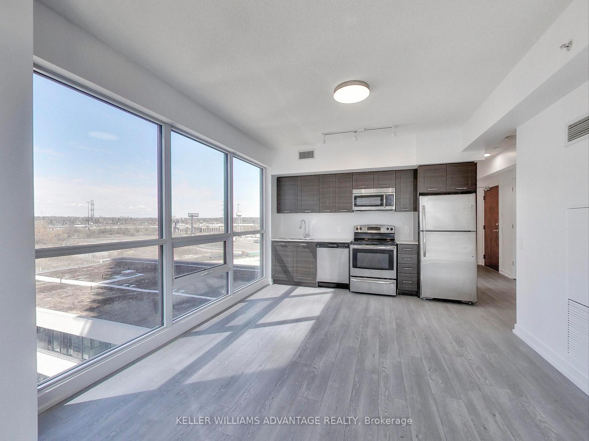 2 Bedrooms Condo at 2200 Lake Shore, Toronto For sale