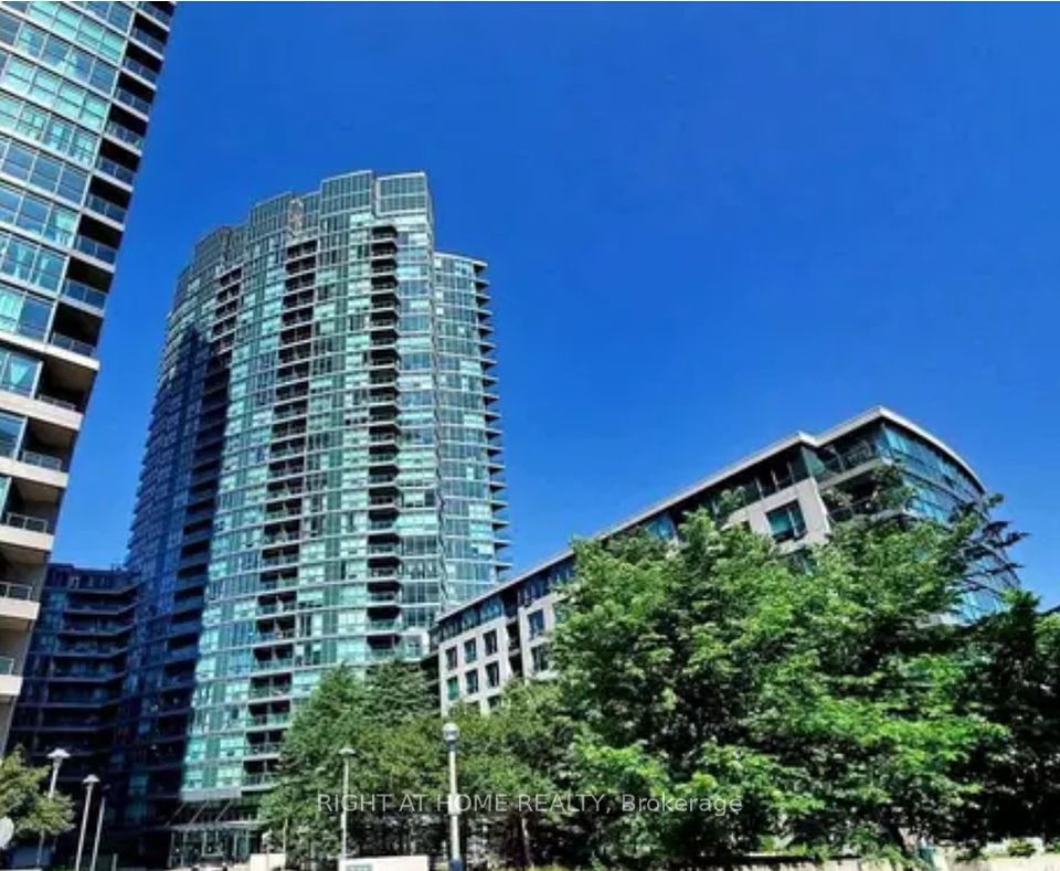 231 Fort York Boulevard