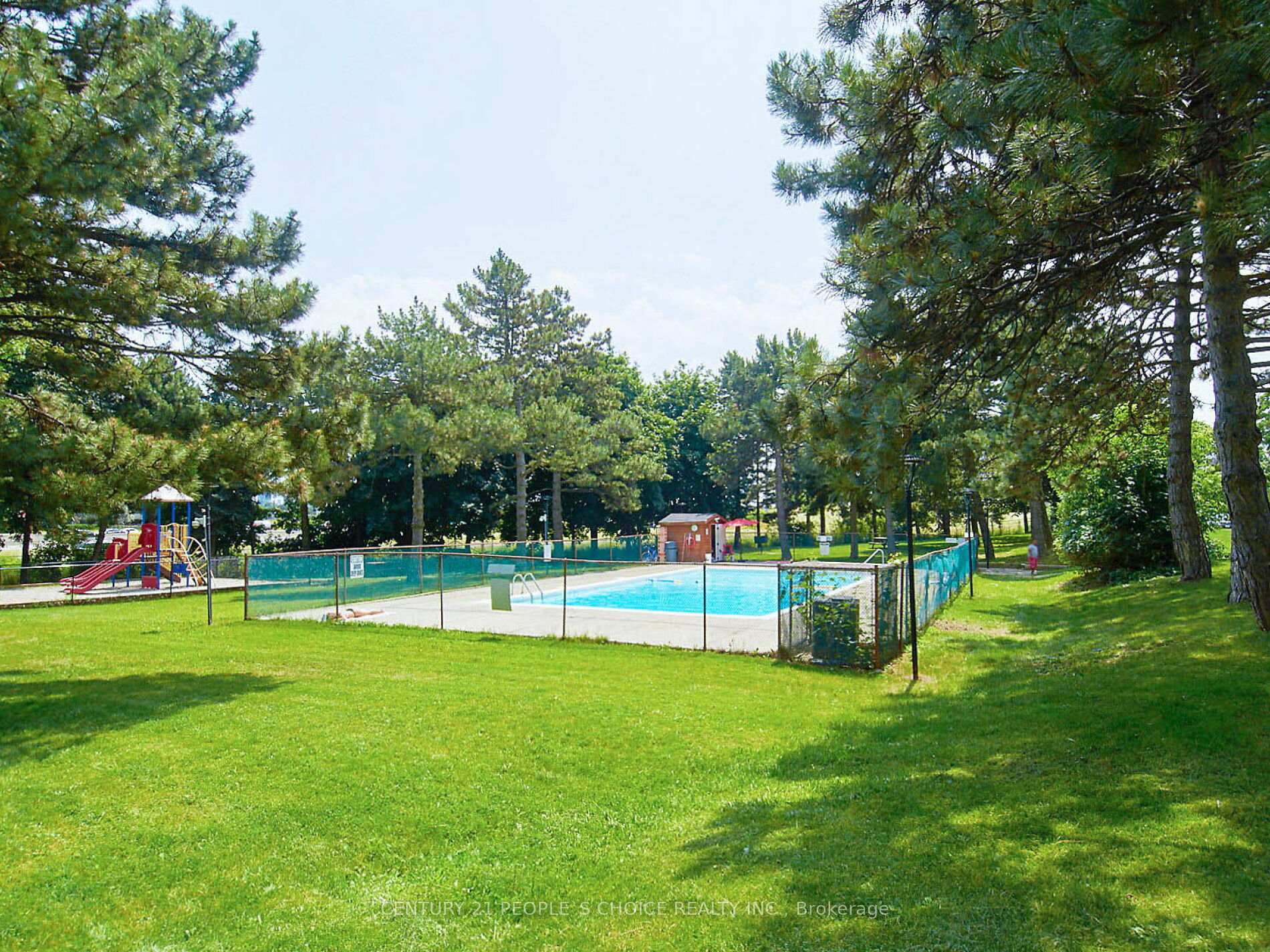 2 Bedrooms Condo at 451 The West Mall, Toronto For sale