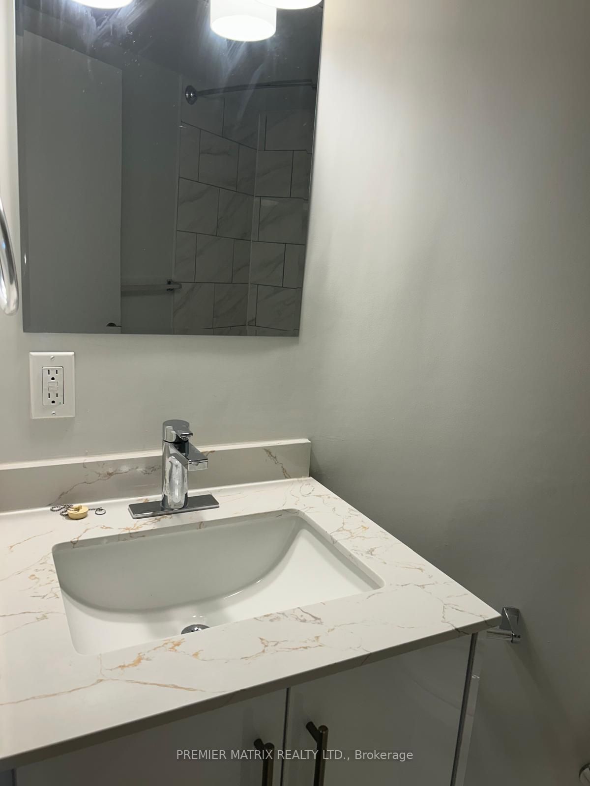 65 Thorncliffe Park Drive, #1404