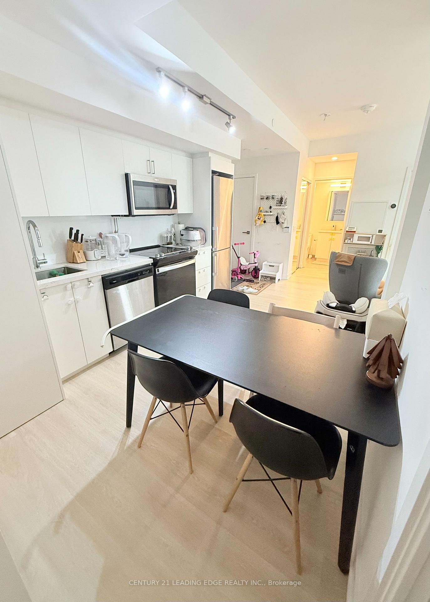 3 Bedrooms Condo at 30 Tretti, Toronto For sale