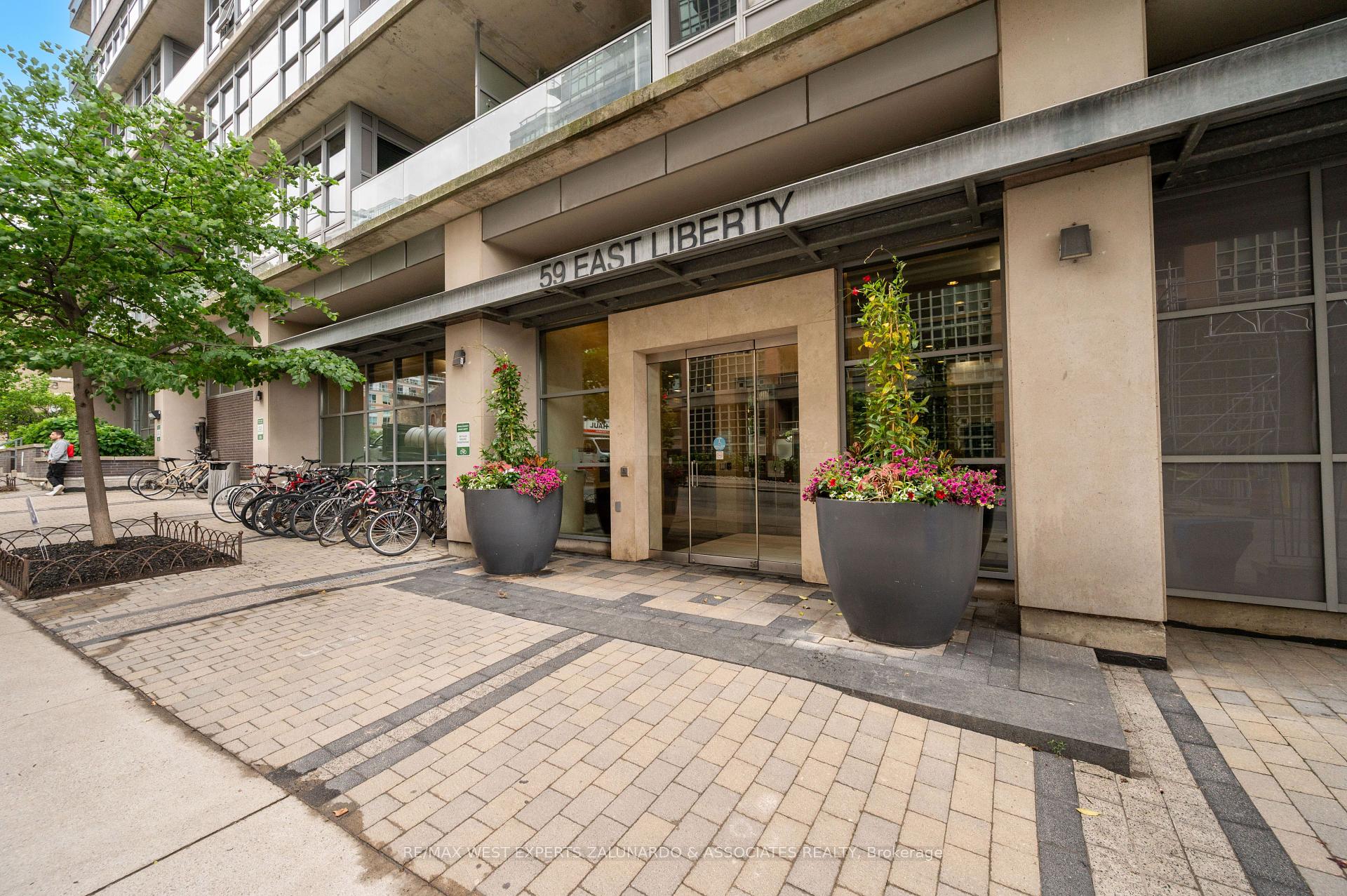 2 Bedrooms Condo at 59 East Liberty, Toronto For sale