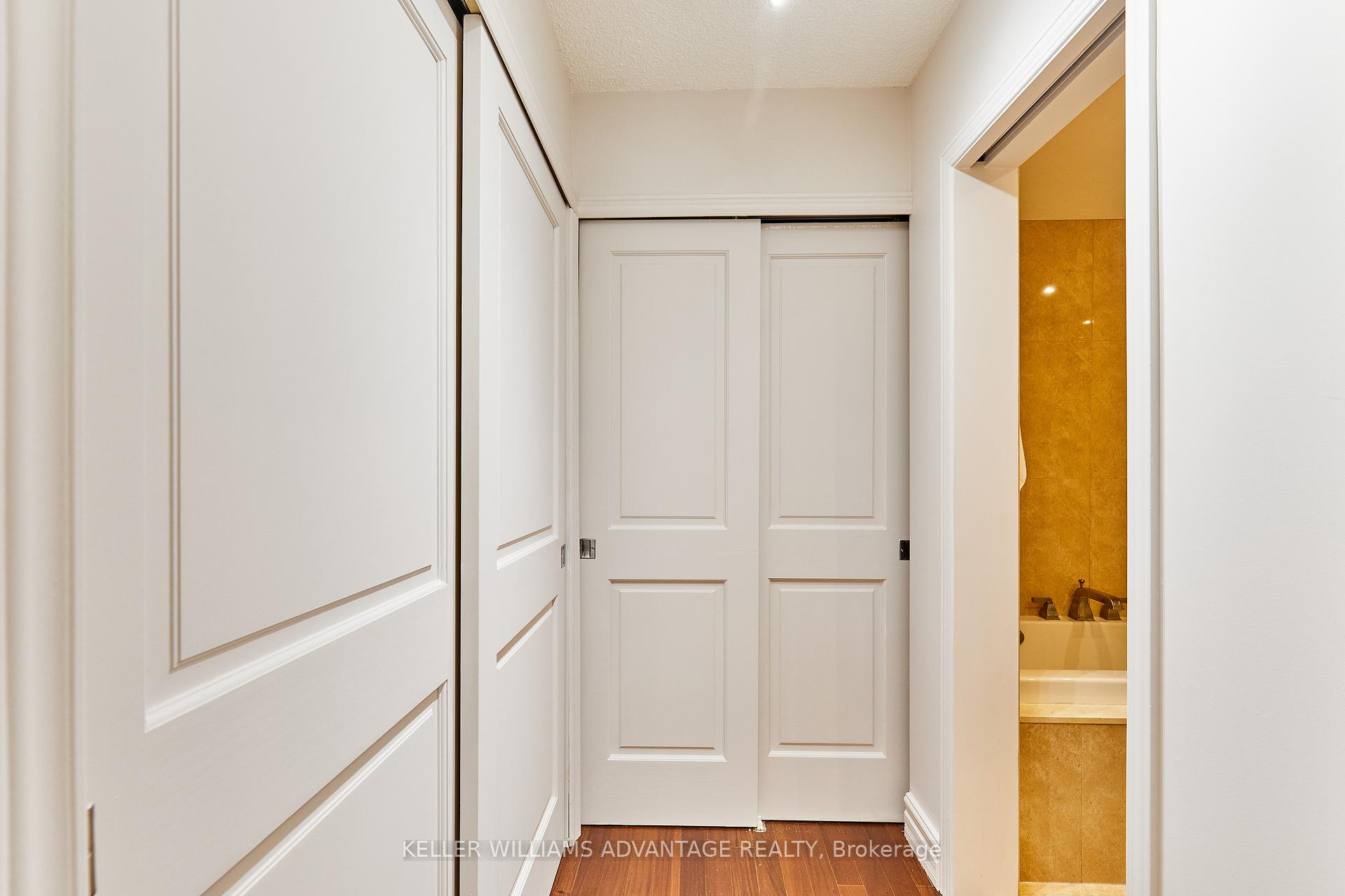 2 Bedrooms Condo at 2045 Lake Shore, Toronto For sale