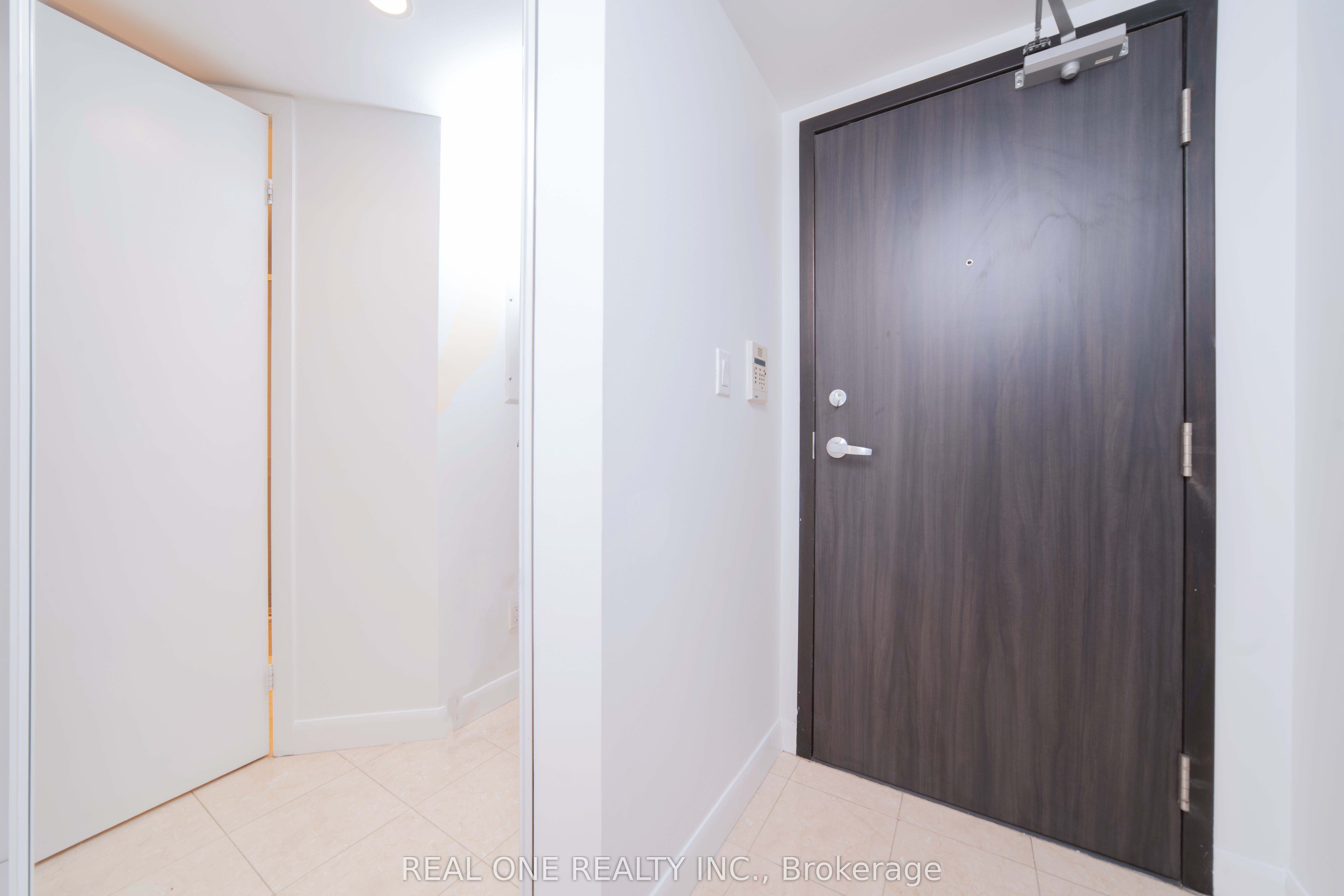 210 Victoria Street, #2404