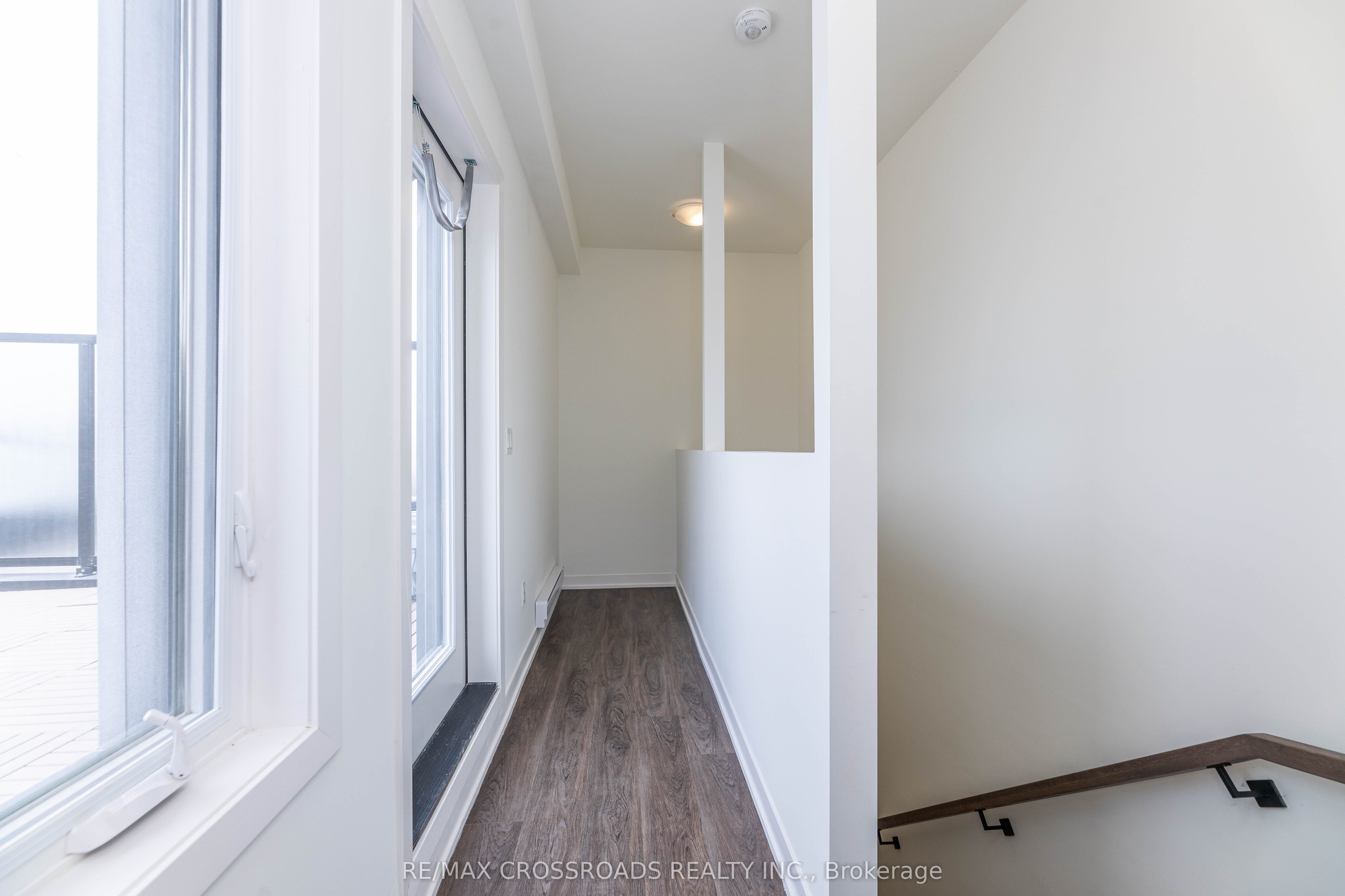 10 David Eyer Road E, #1203