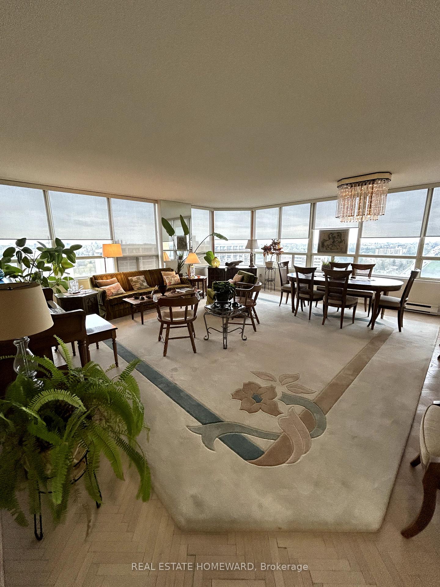 2 Bedrooms Condo at 10 Torresdale,  Toronto For sale