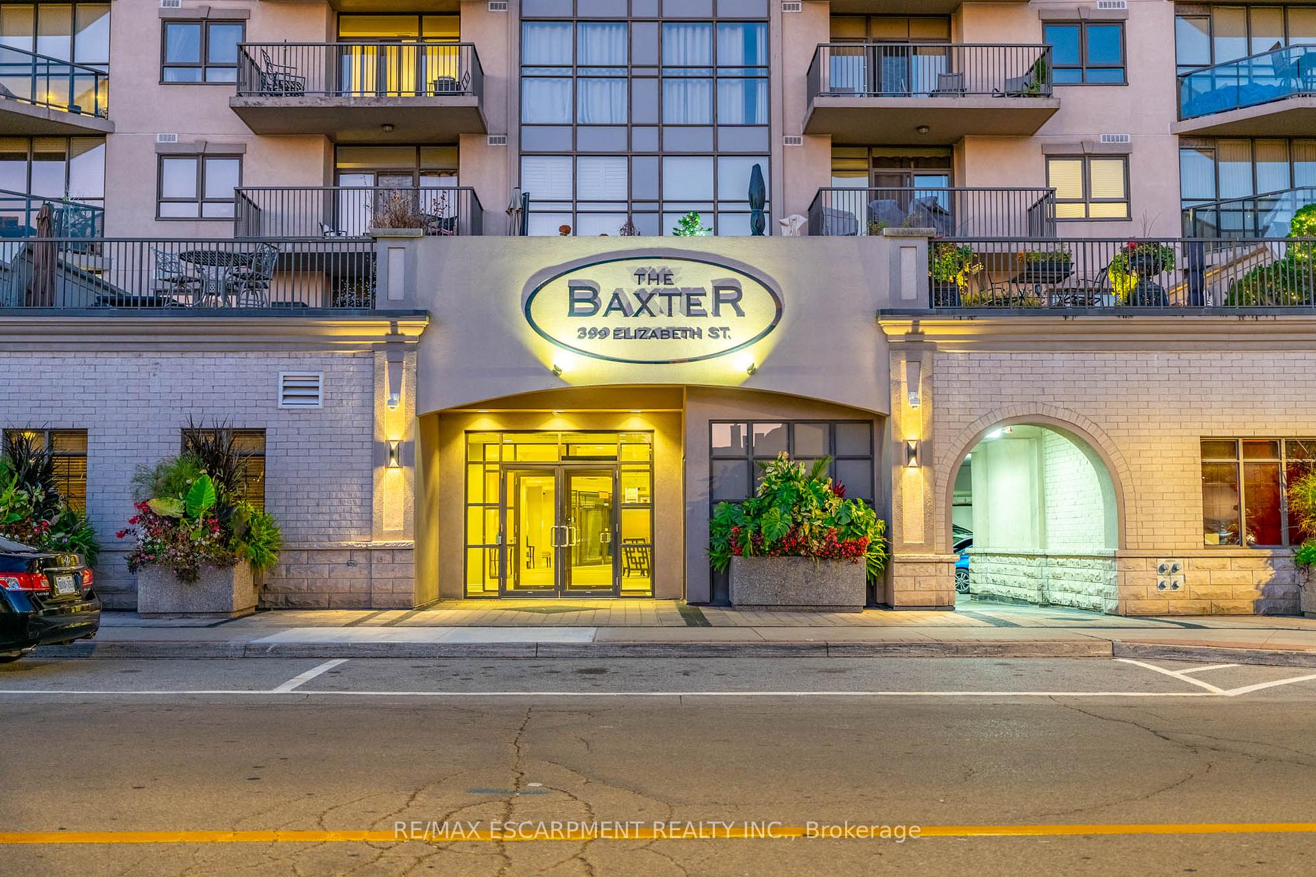 2 Bedrooms Condo at 399 Elizabeth, Burlington For sale