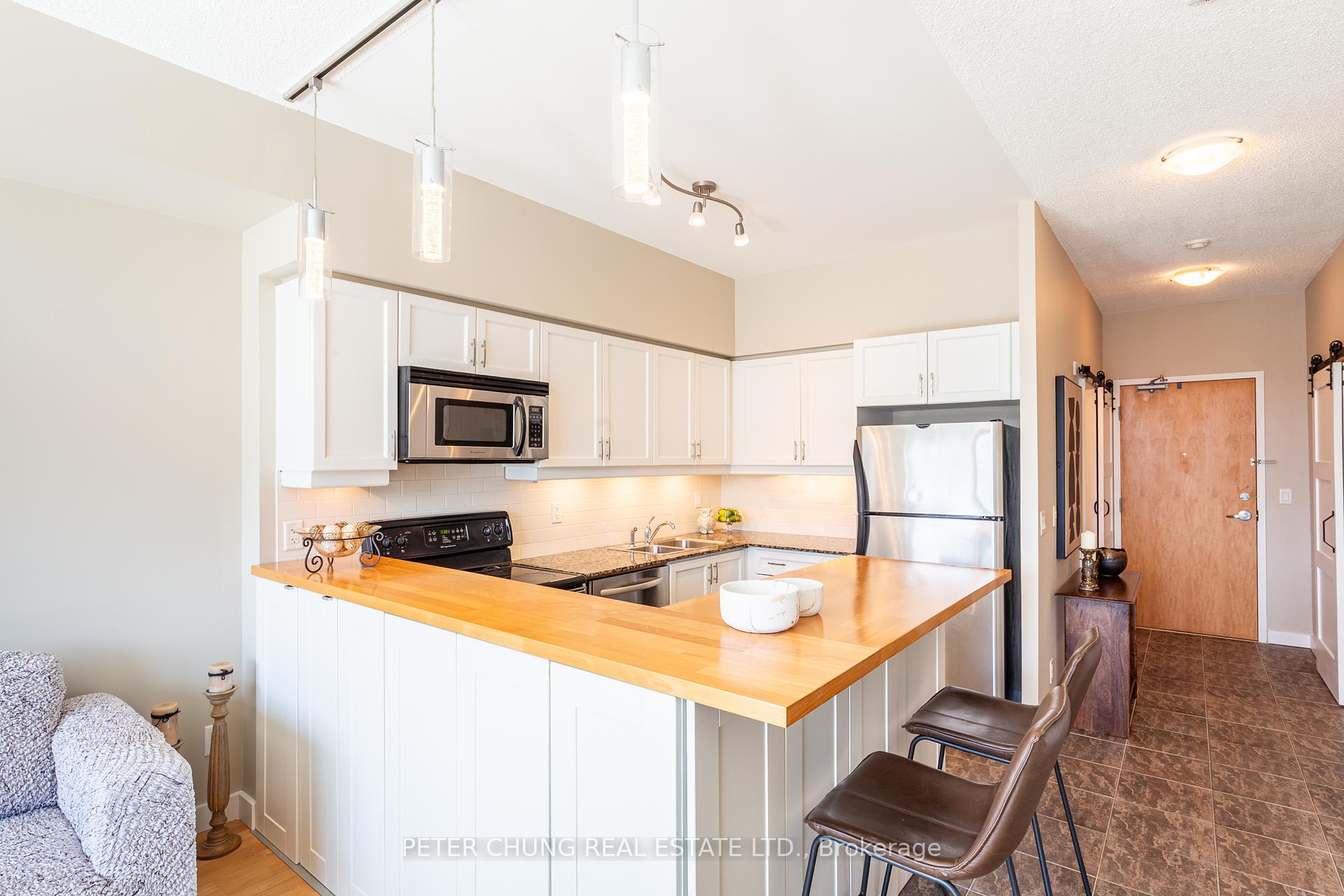 2 Bedrooms Condo at 601 Kingston,  Toronto For sale