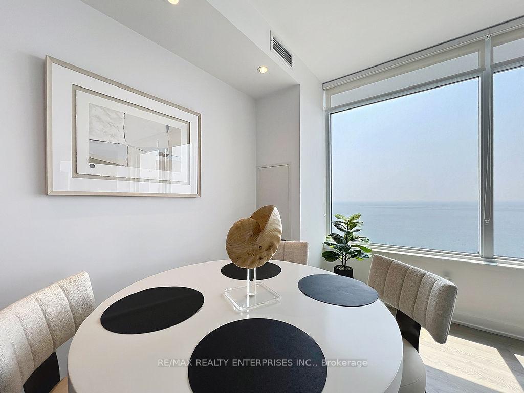 2 Bedrooms Condo at 1928 Lake Shore, Toronto For sale