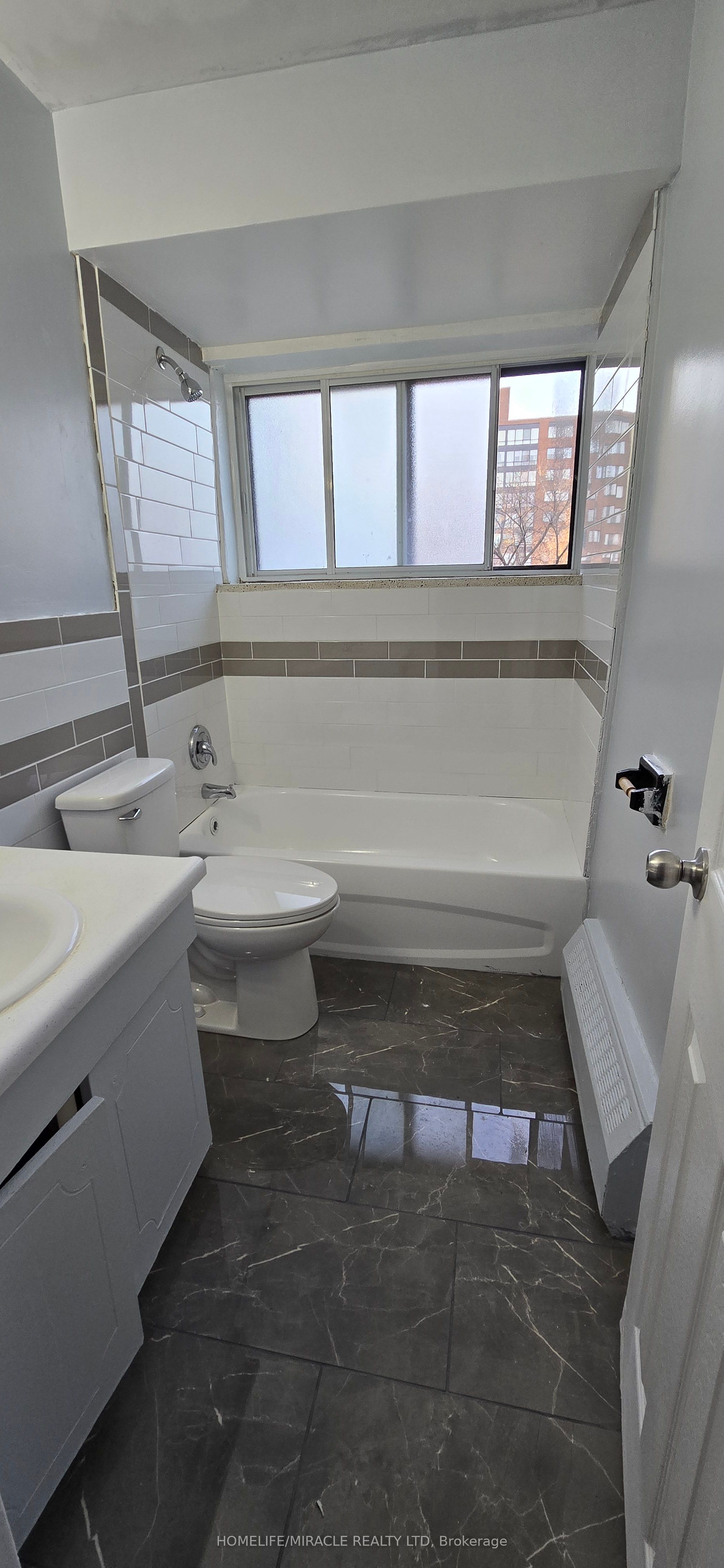 1651 Victoria Park Avenue, #509