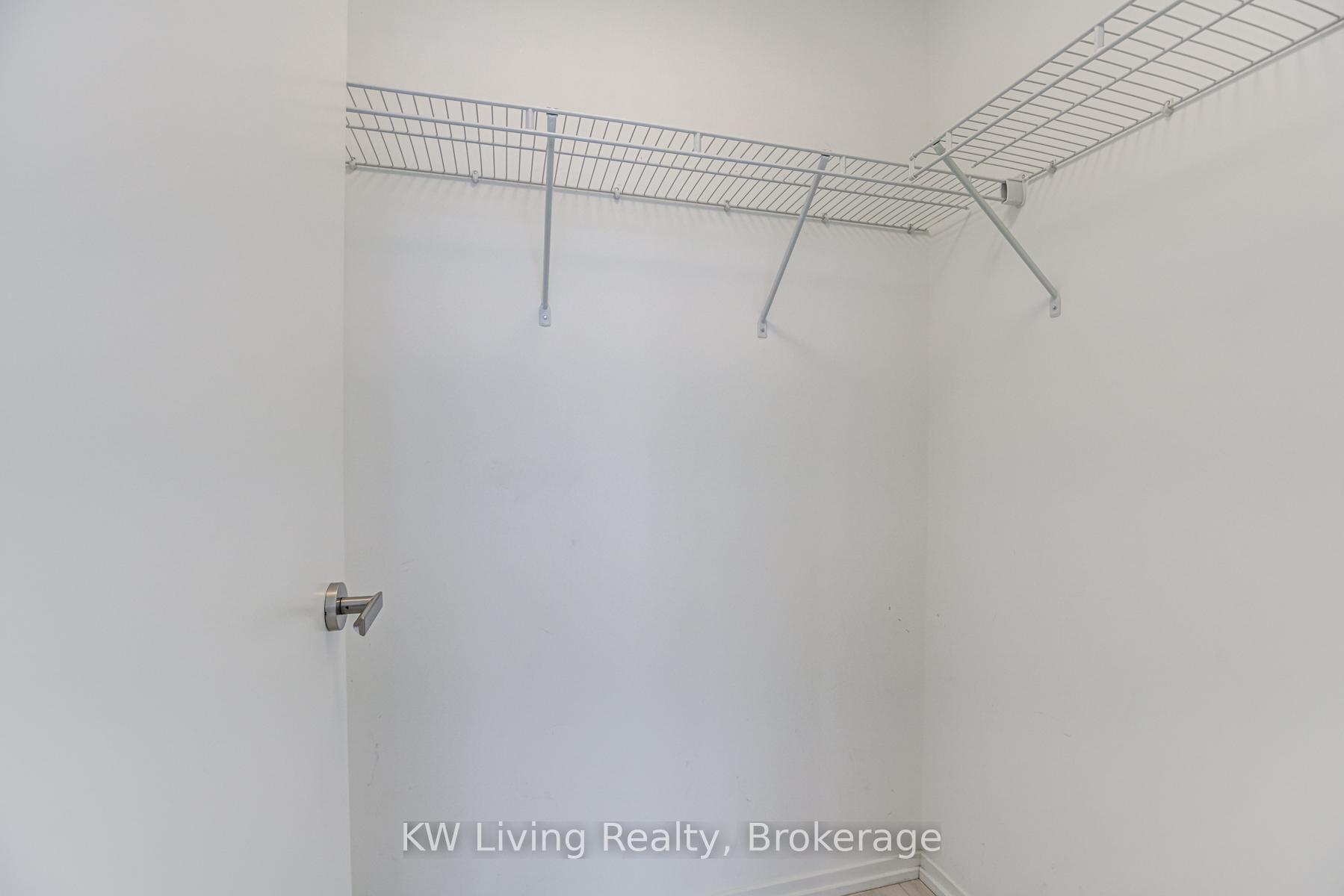 1 Bedroom Condo at 197 Yonge, Toronto For sale