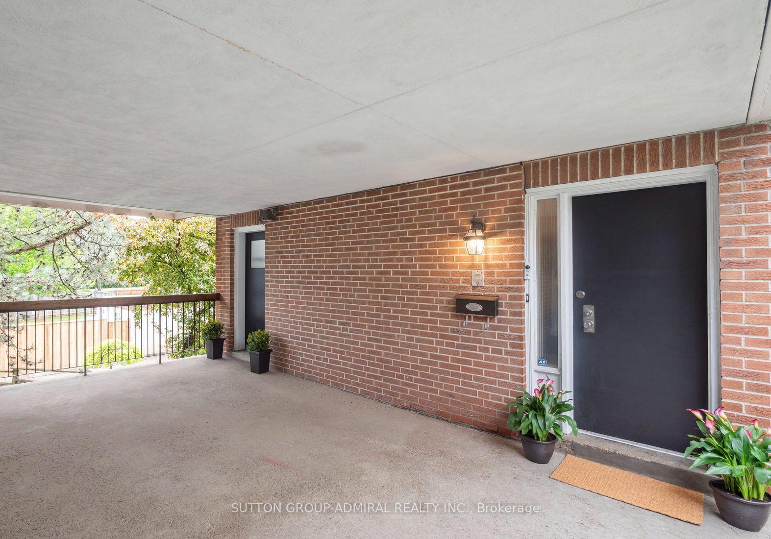 2 Bedrooms Condo at 24 Anvil Millway, Toronto For sale