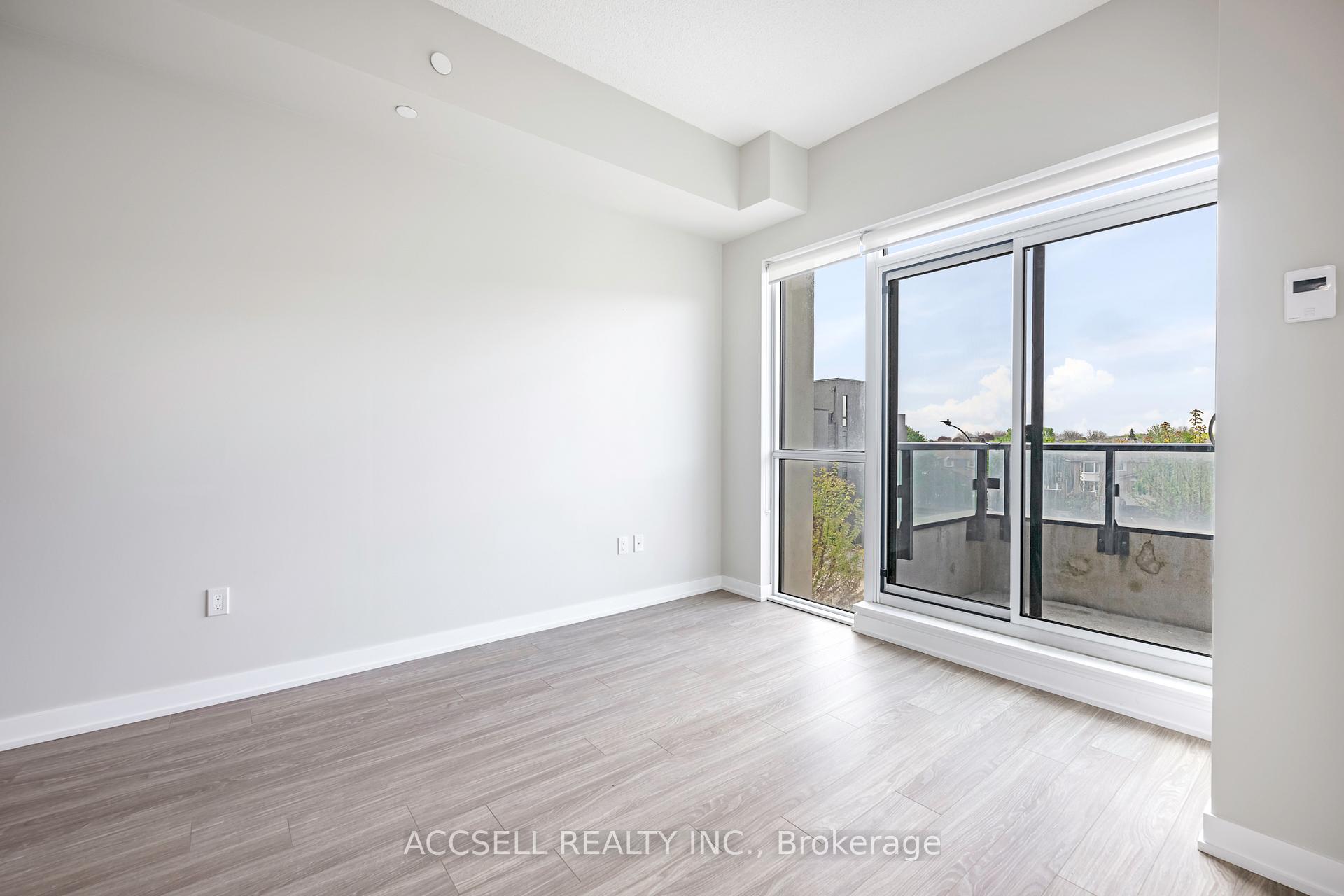 2 Bedrooms Condo at 4055 Parkside Village, Mississauga For sale