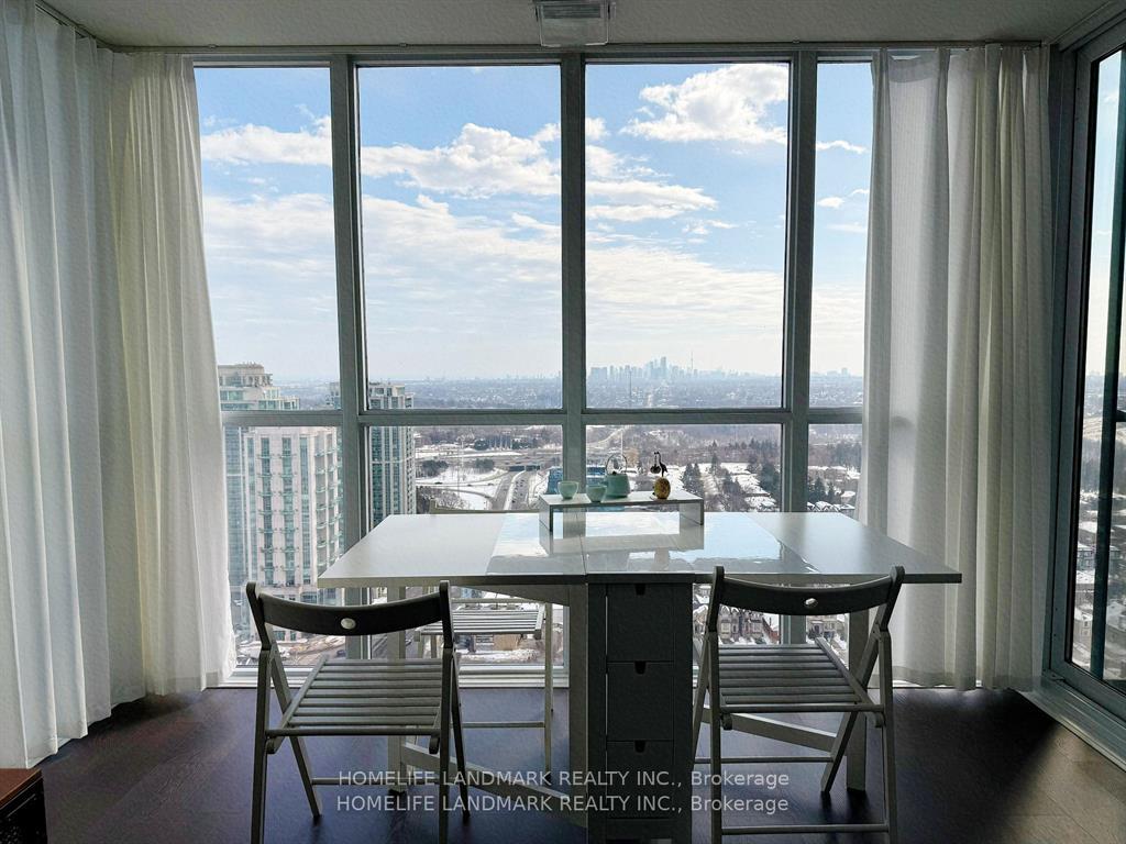 3 Bedrooms Condo at 11 Bogert, Toronto For sale