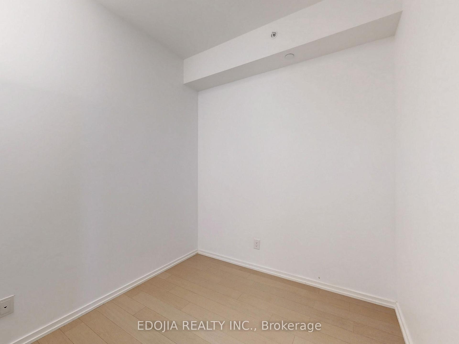 1 Bedroom Condo at 70 Temperance, Toronto For sale