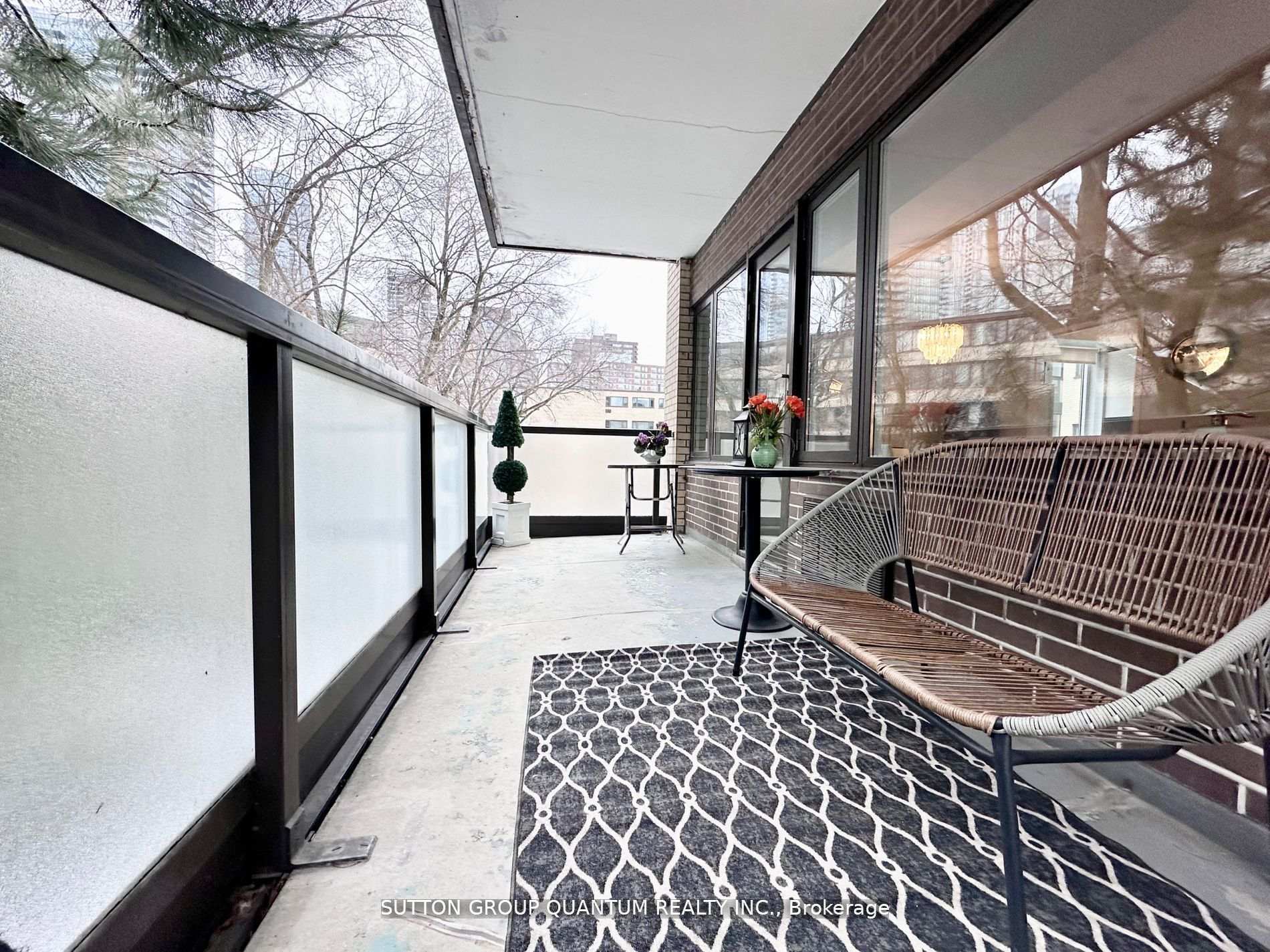 2 Bedrooms Co-op at 16 Rosedale, Toronto For sale