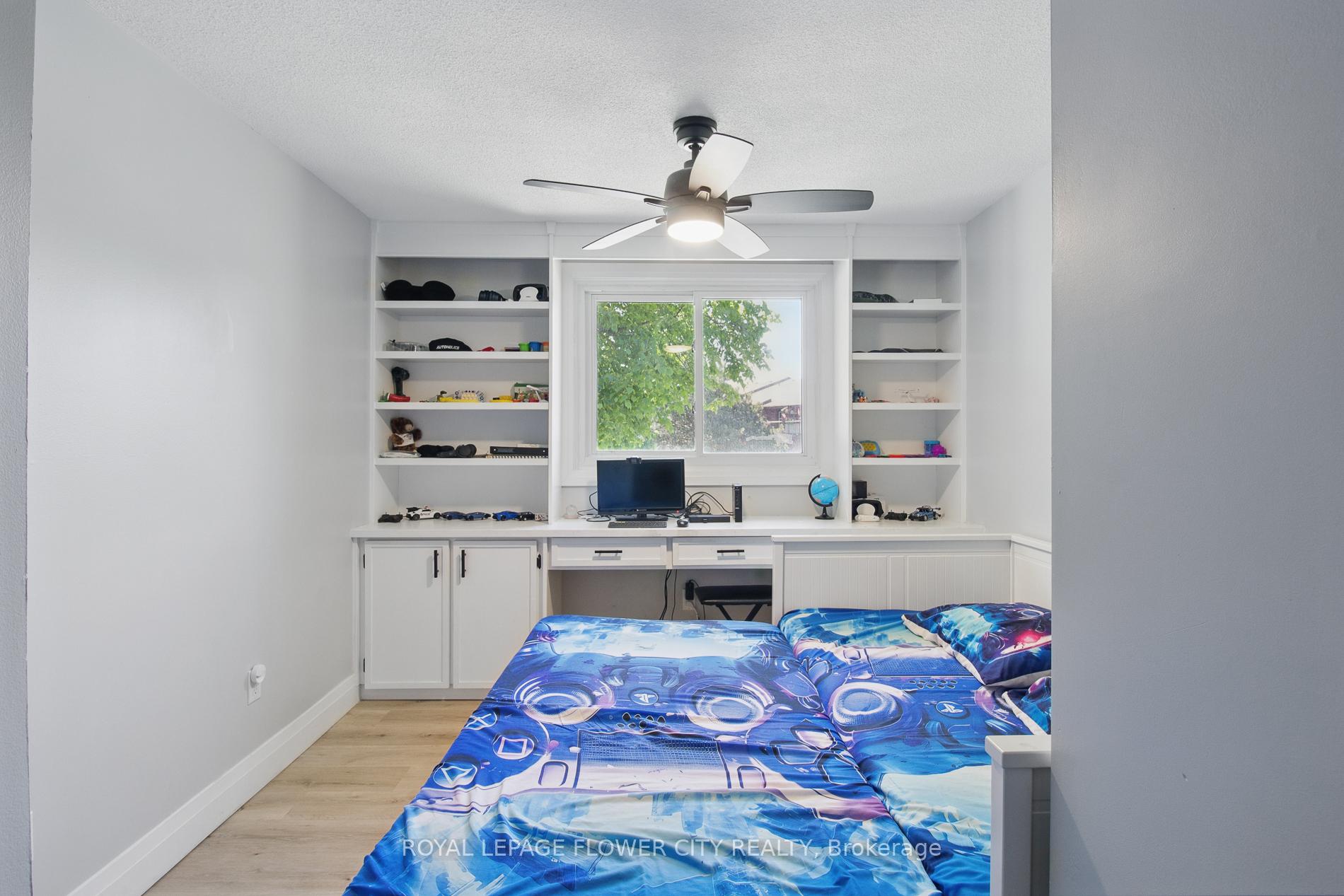 3 Bedrooms Condo at 151 Gateshead, Hamilton For sale