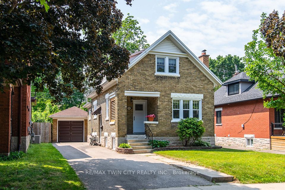 131 Homewood Avenue