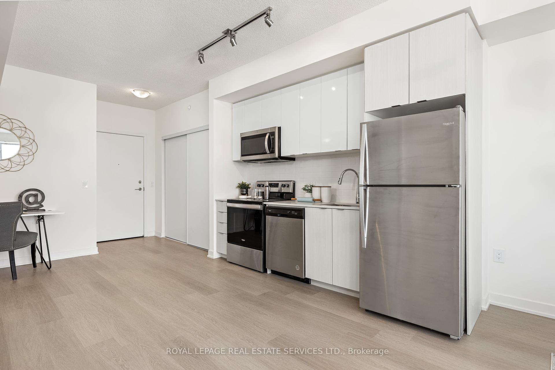 1 Bedroom Condo at 859 The Queensway, Toronto For sale
