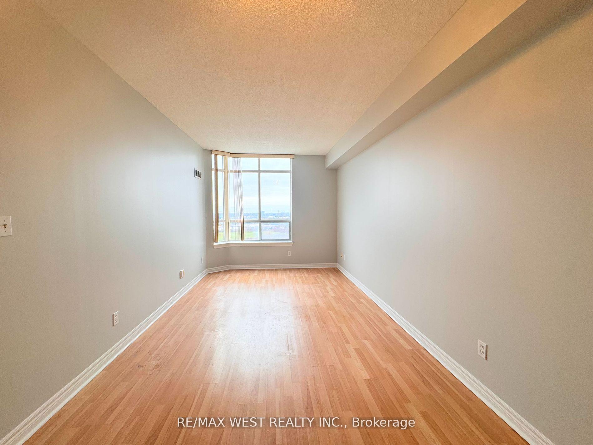 2 Bedrooms Condo at 1700 Eglinton, Toronto For sale