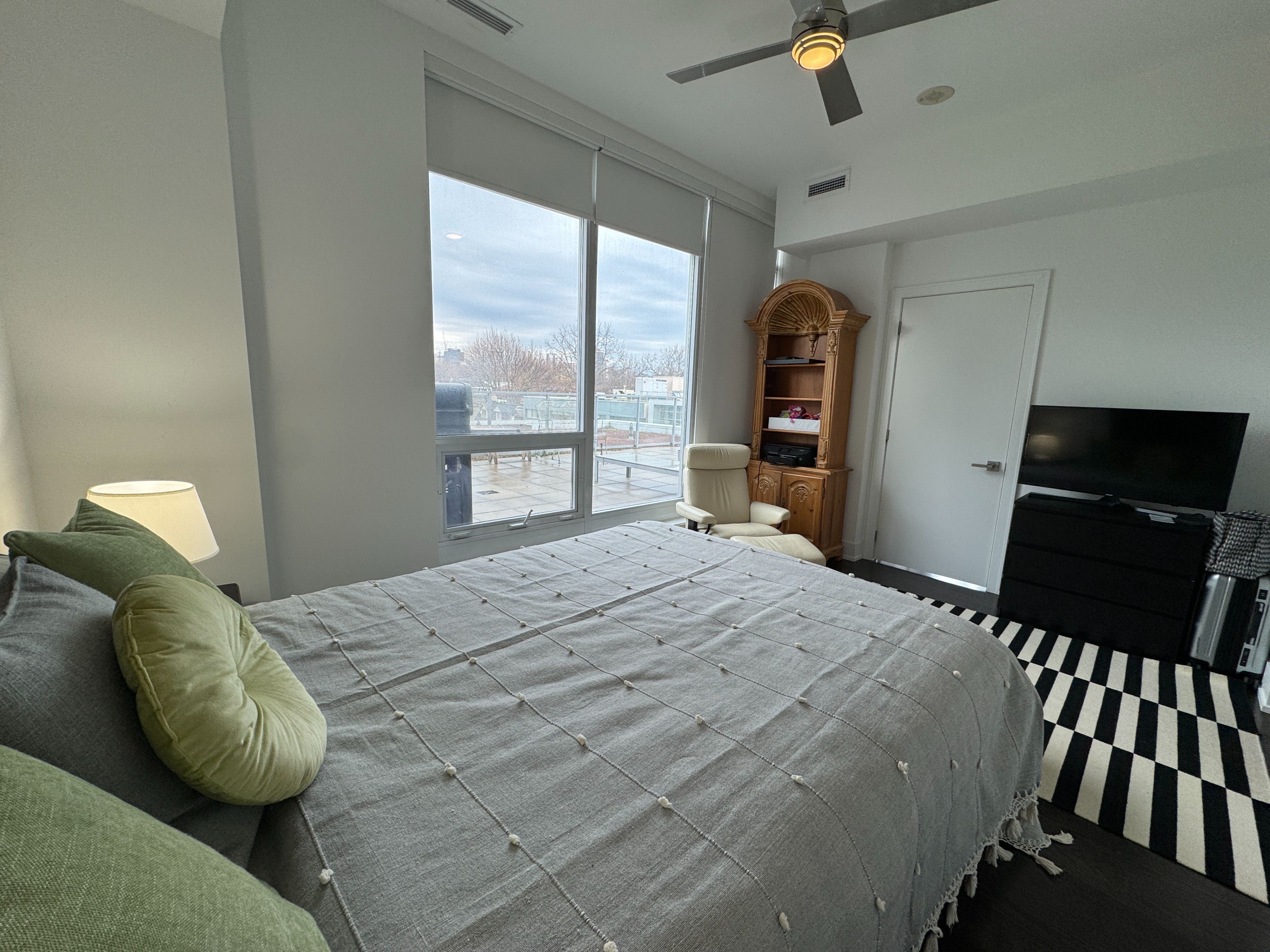 170 Avenue Road 309