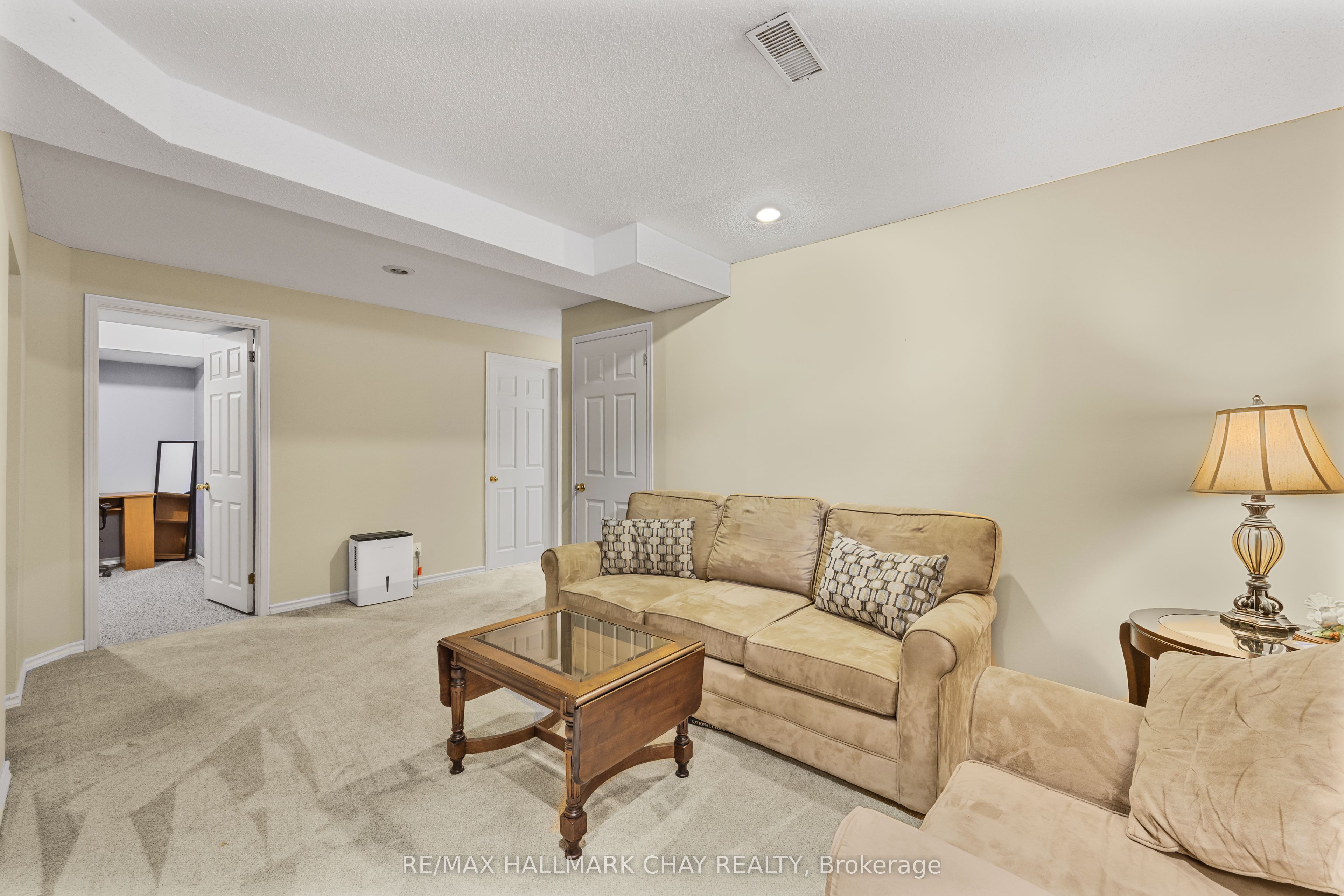23 Grasett Crescent