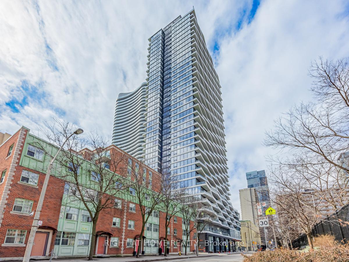 1 Bedroom Condo at 85 Wood, Toronto For sale