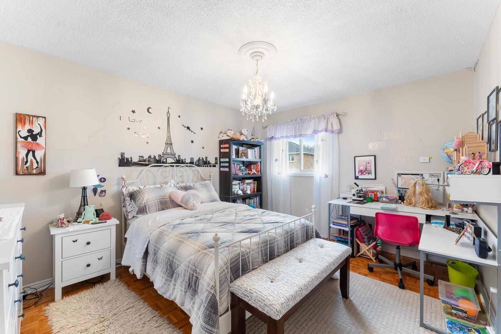 130 Pentland Crescent