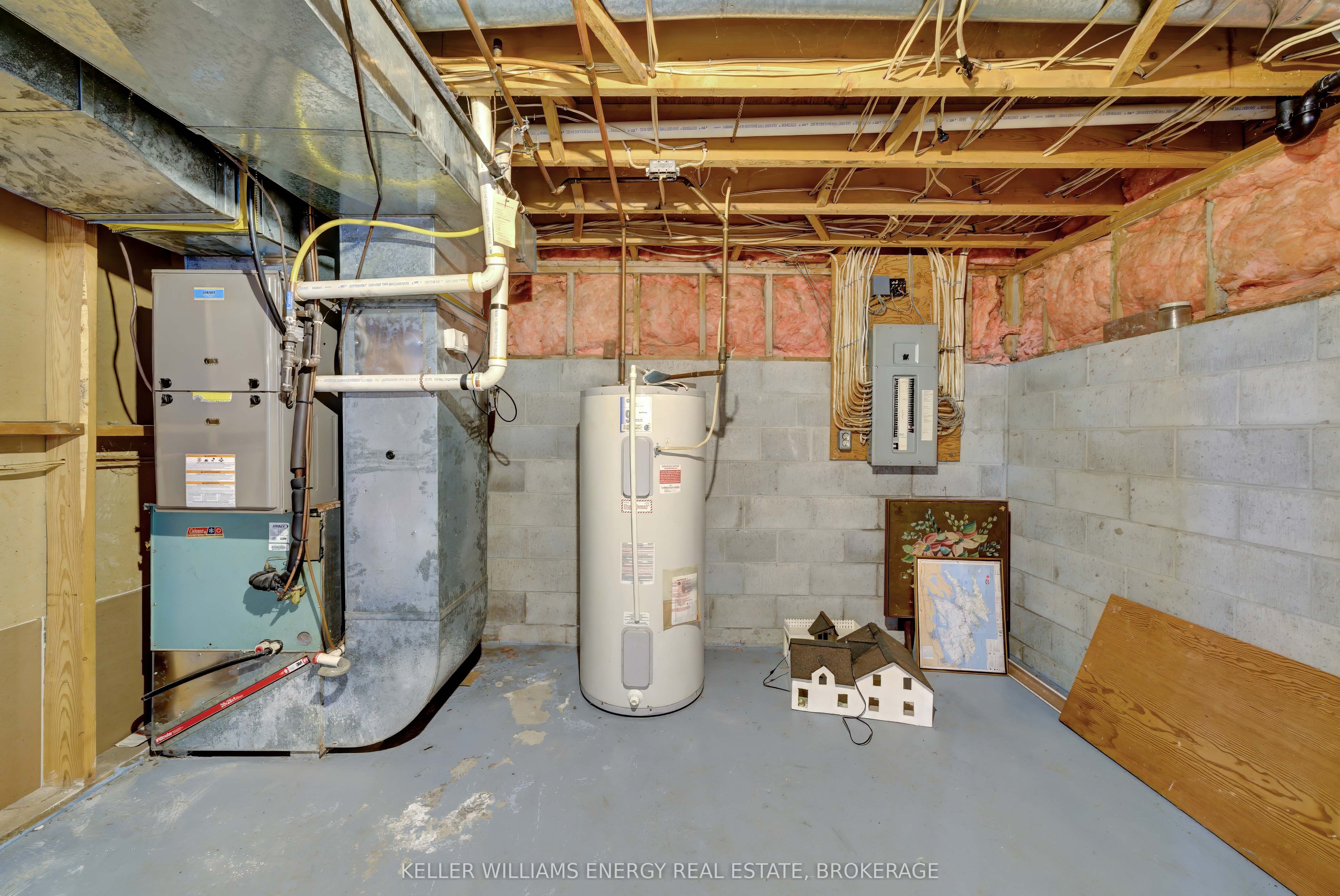 17 Gilchrist Lane, Prince Edward County, ON K0K 2T0