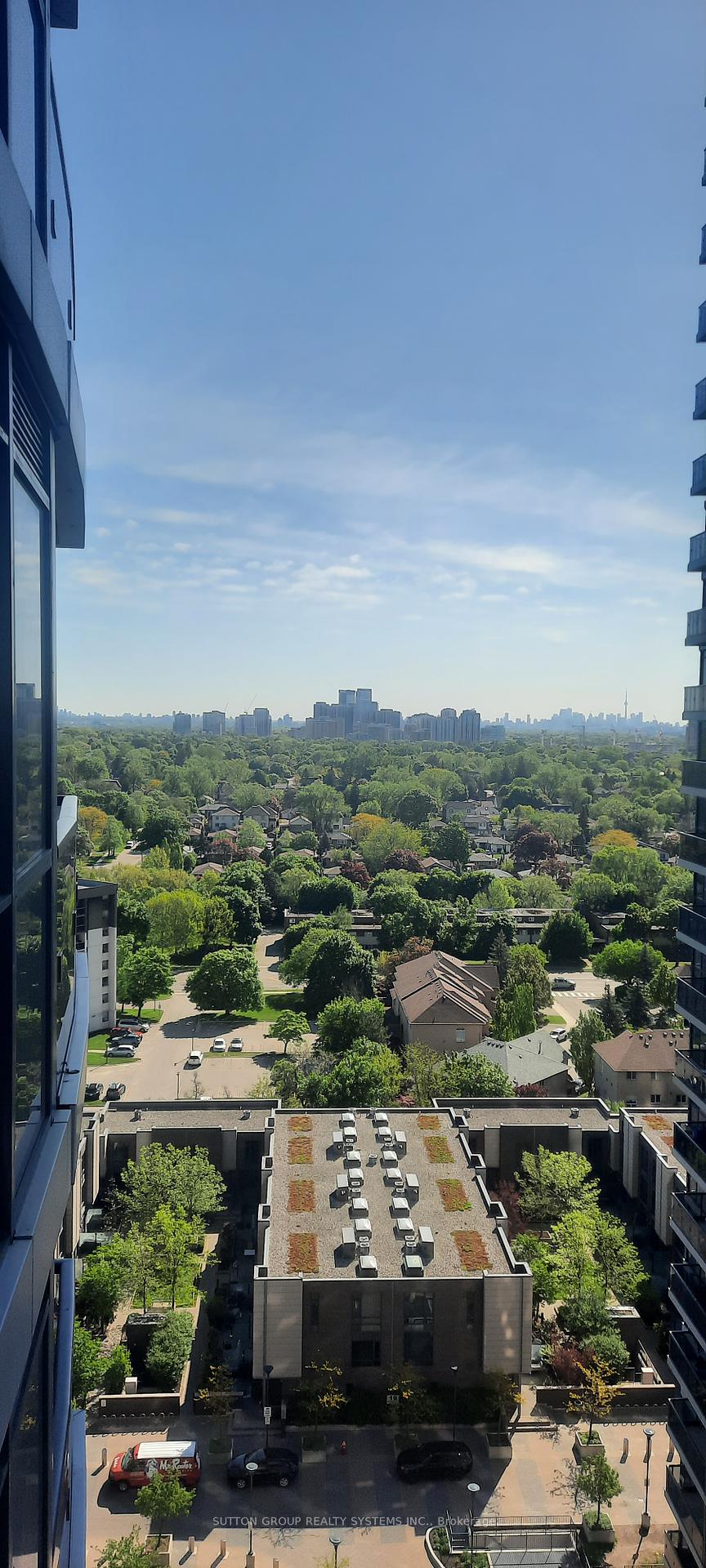 1 Bedroom Condo at 5 Valhalla Inn, Toronto For sale
