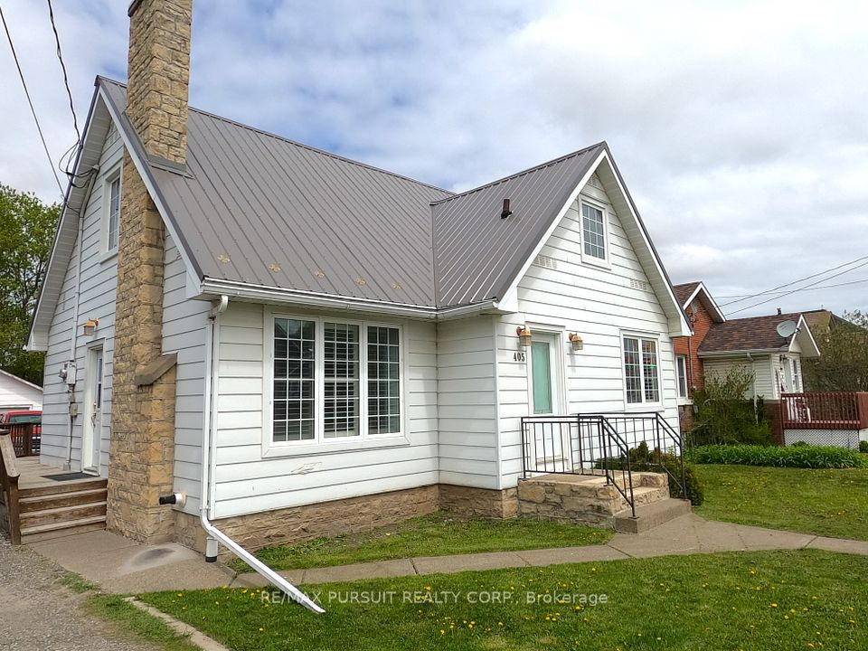 405 Whitewood
