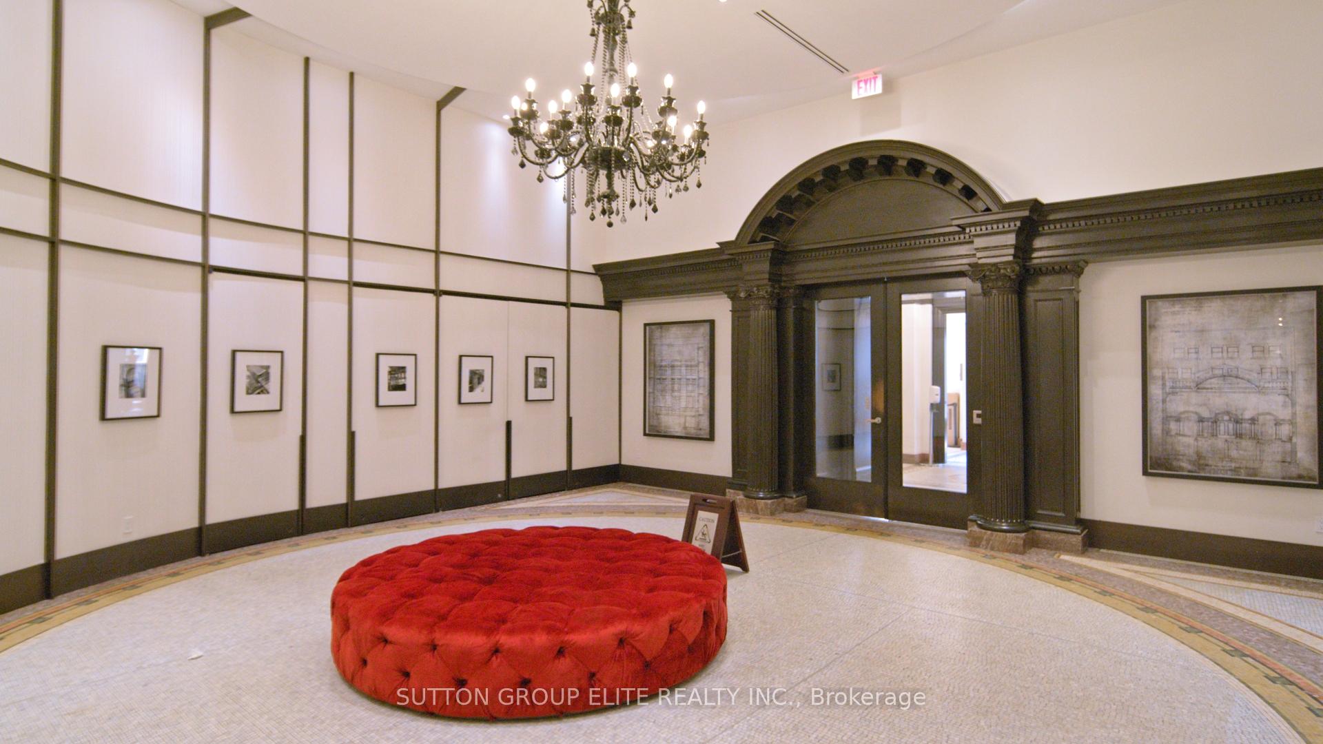 2 Bedrooms Condo at 197 YONGE, Toronto For sale