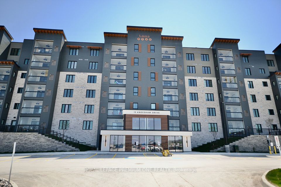 #114 - 15 Kneeshaw Drive, Barrie, ON L9J 0J8