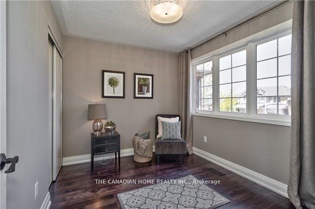 2250 Oakhaven Drive