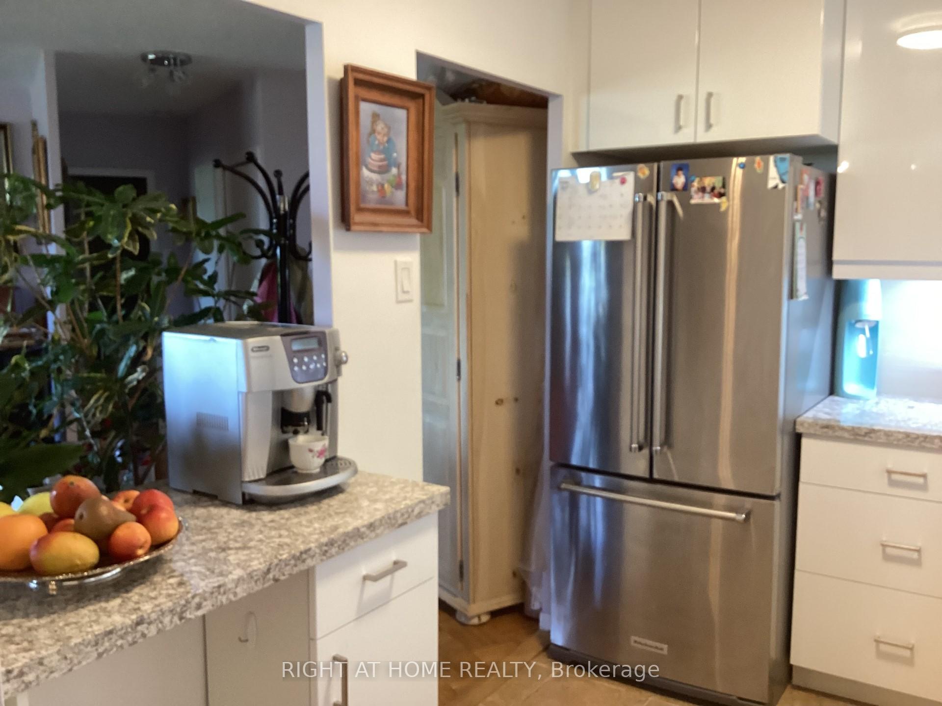 2 Bedrooms Co-op at 346 The West Mall, Toronto For sale