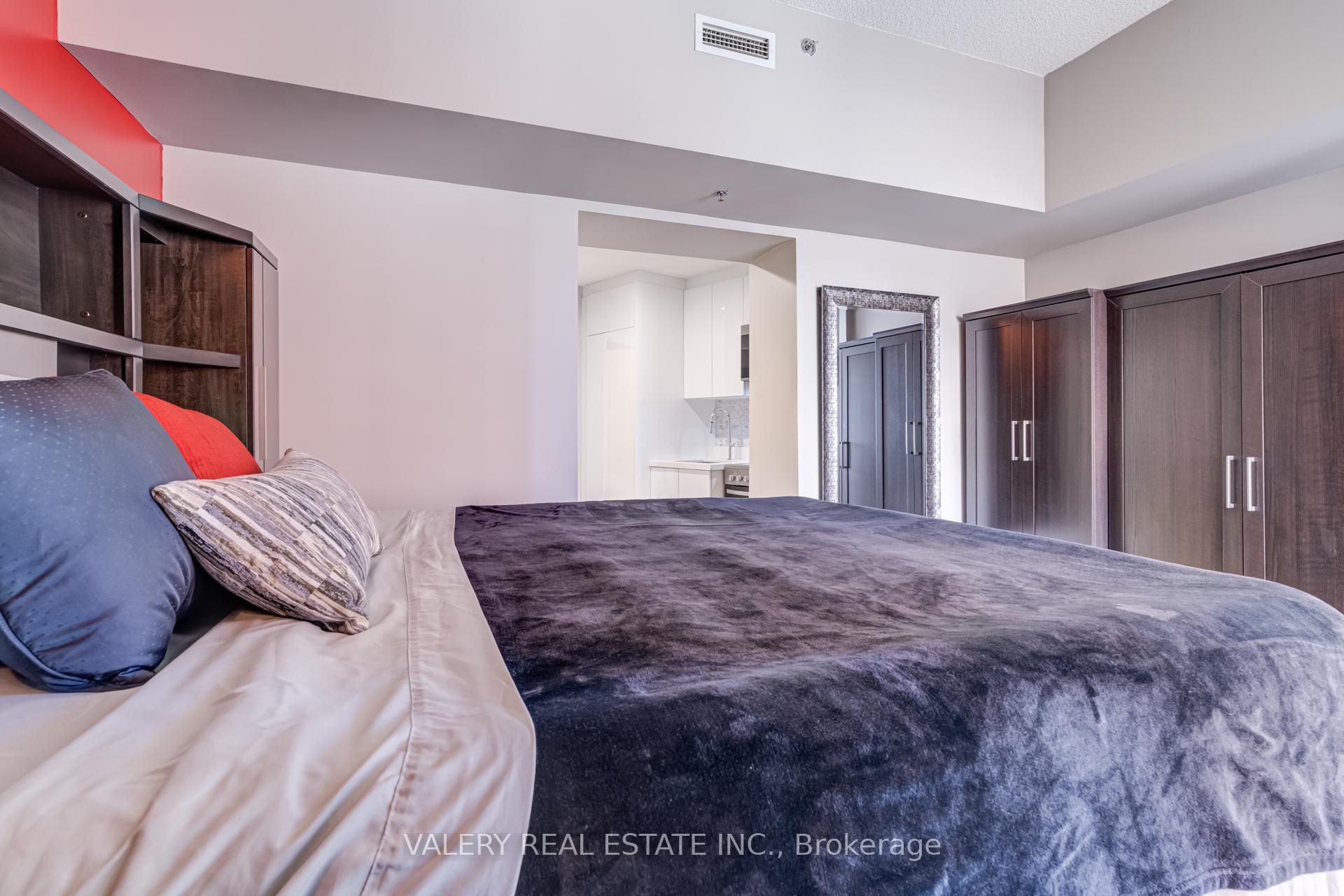 Condo at 1 King, Toronto For sale